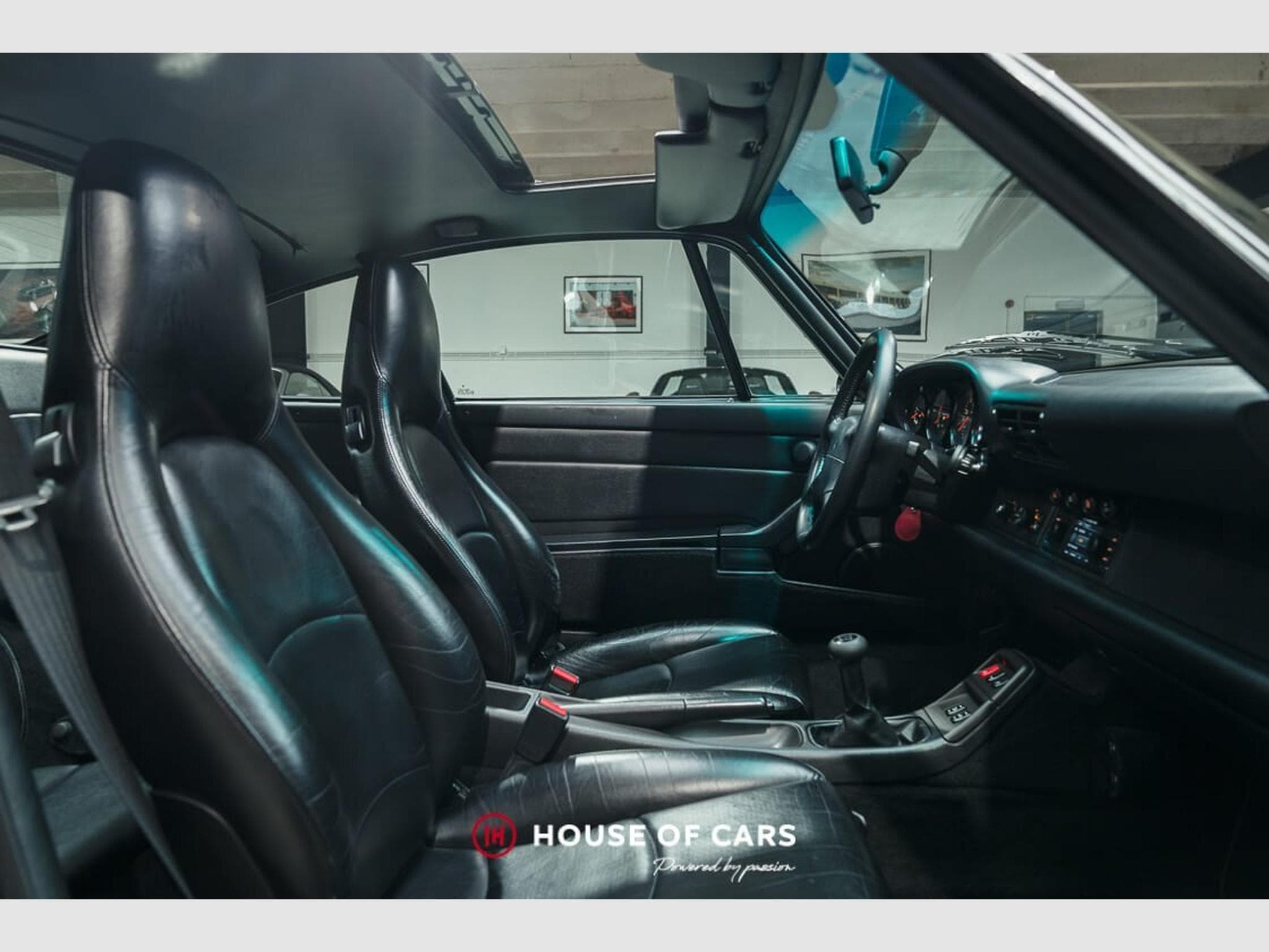 Porsche 911 993.1 Carrera Coupe - Manual - Black on Black - Best options (1994) - Photo 11