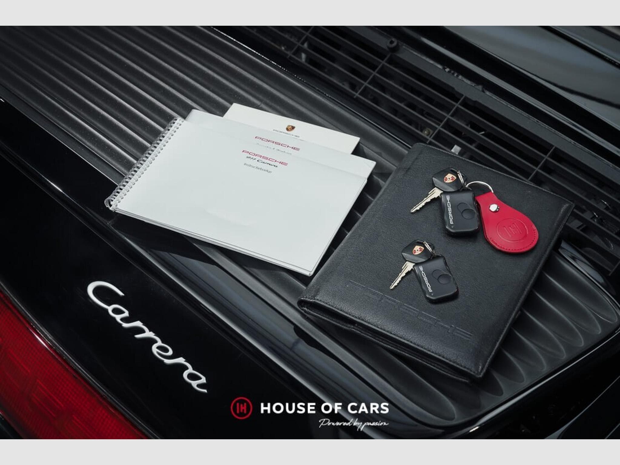 Porsche 911 993.1 Carrera Coupe - Manual - Black on Black - Best options (1994) - Photo 15