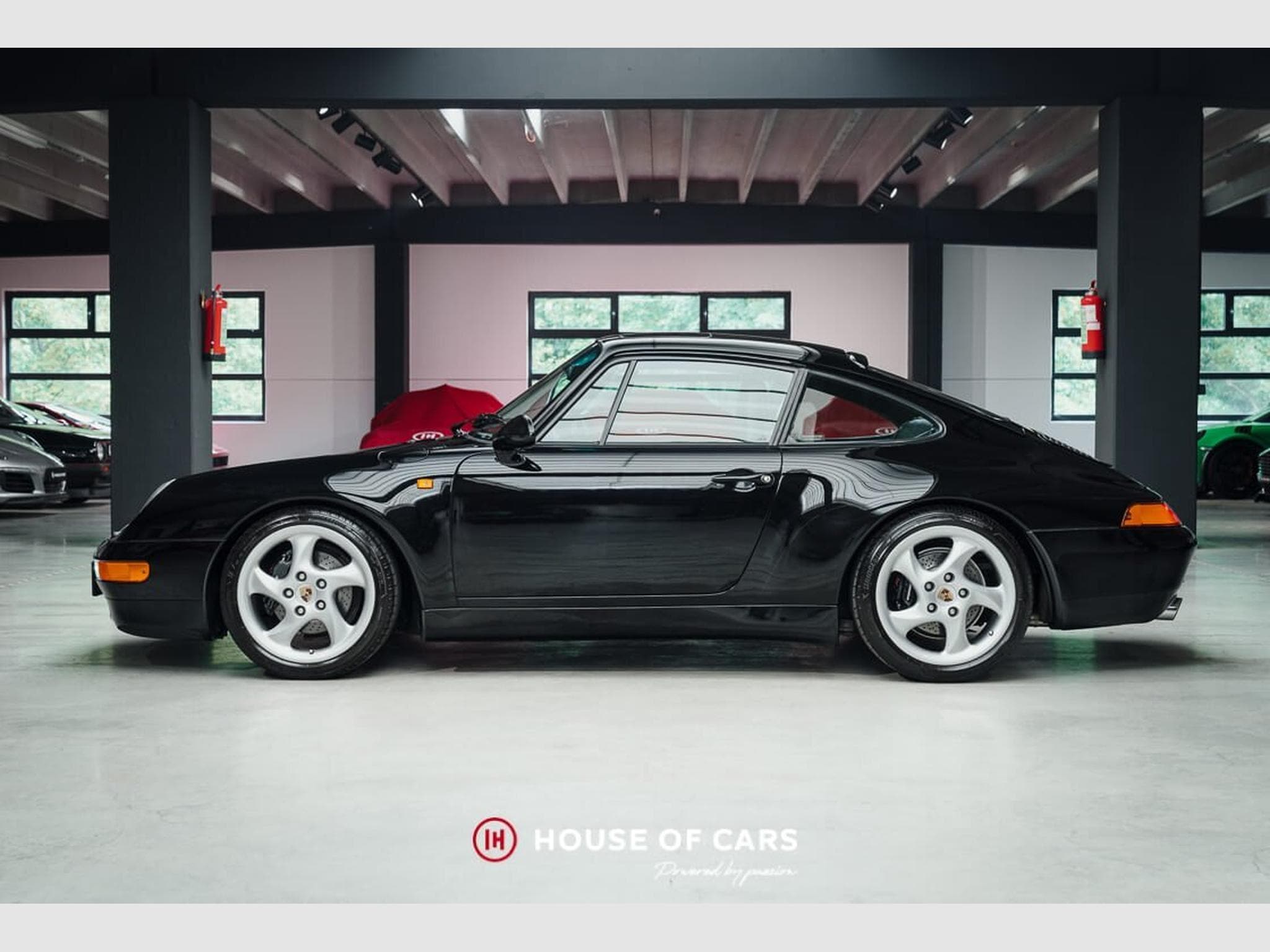 Porsche 911 993.1 Carrera Coupe - Manual - Black on Black - Best options (1994) - Photo 9