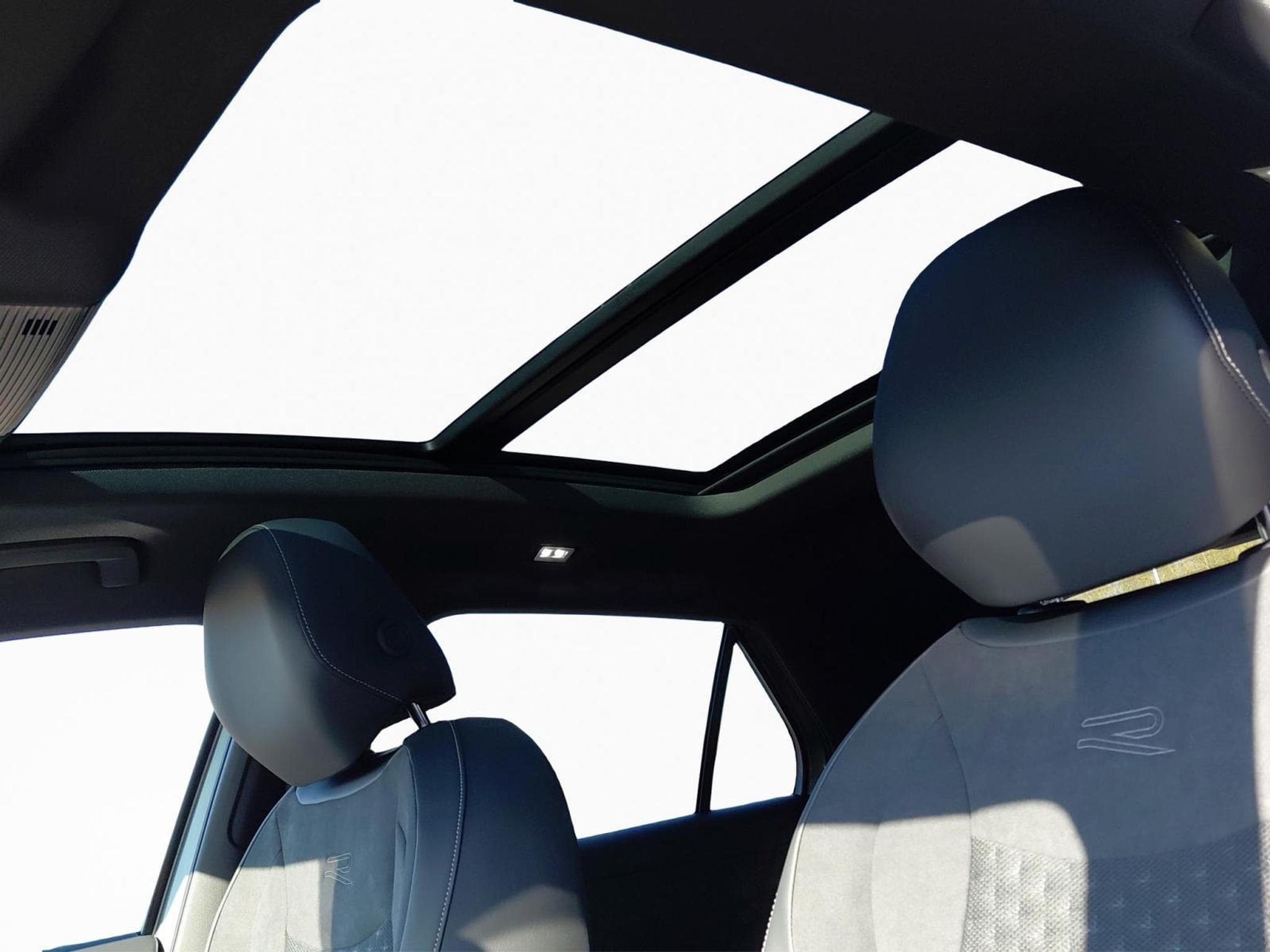 VW T-Roc R-Line (2026) - Photo 15