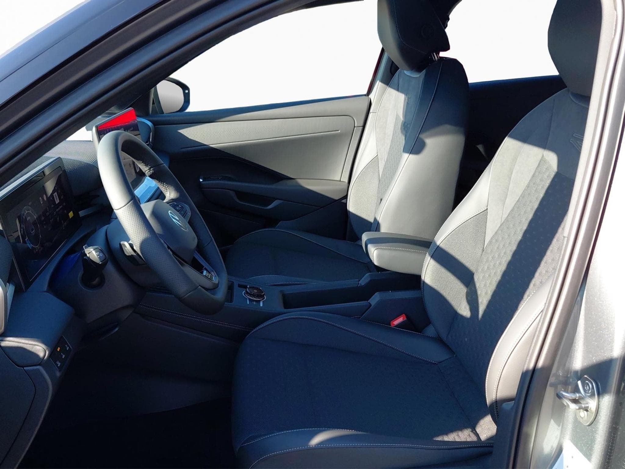 VW T-Roc R-Line (2026) - Photo 9