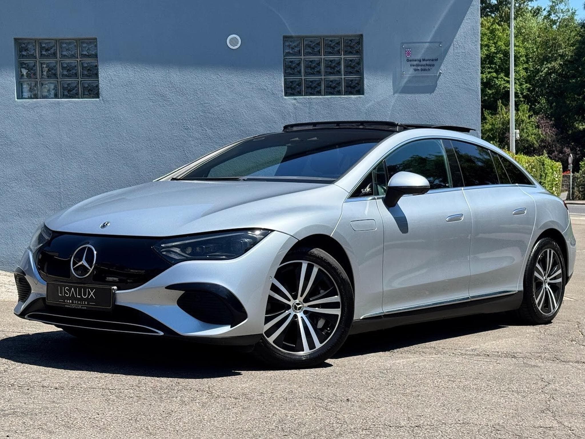 Mercedes EQE 350+ LUXURY LINE + 292 CV (2023) - Photo 1