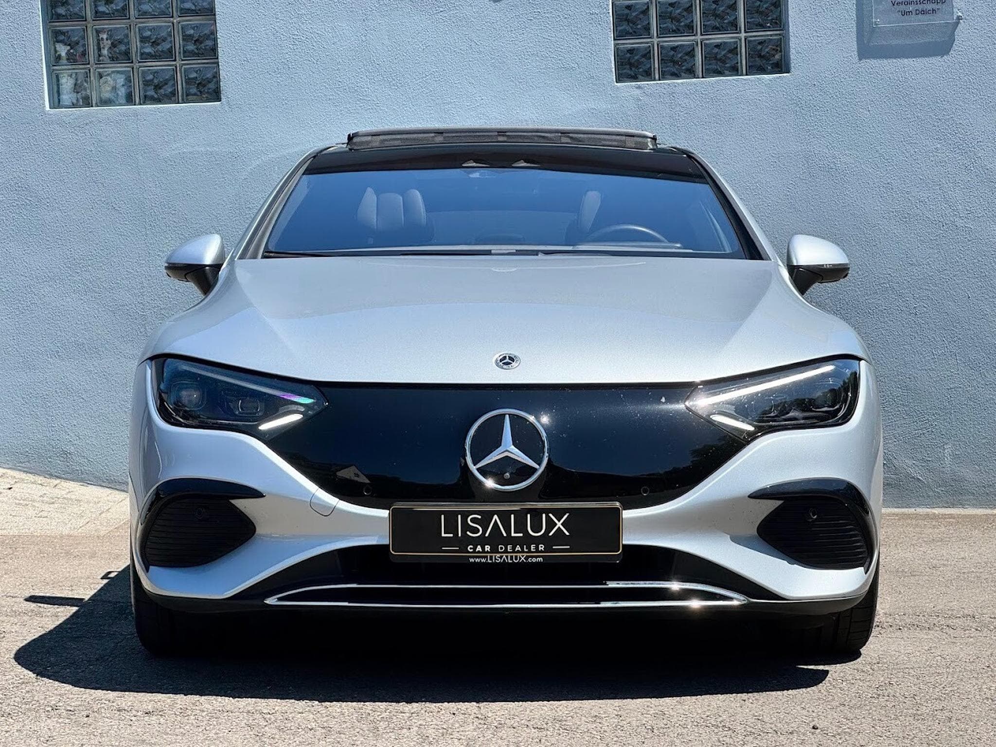 Mercedes EQE 350+ LUXURY LINE + 292 CV (2023) - Photo 12