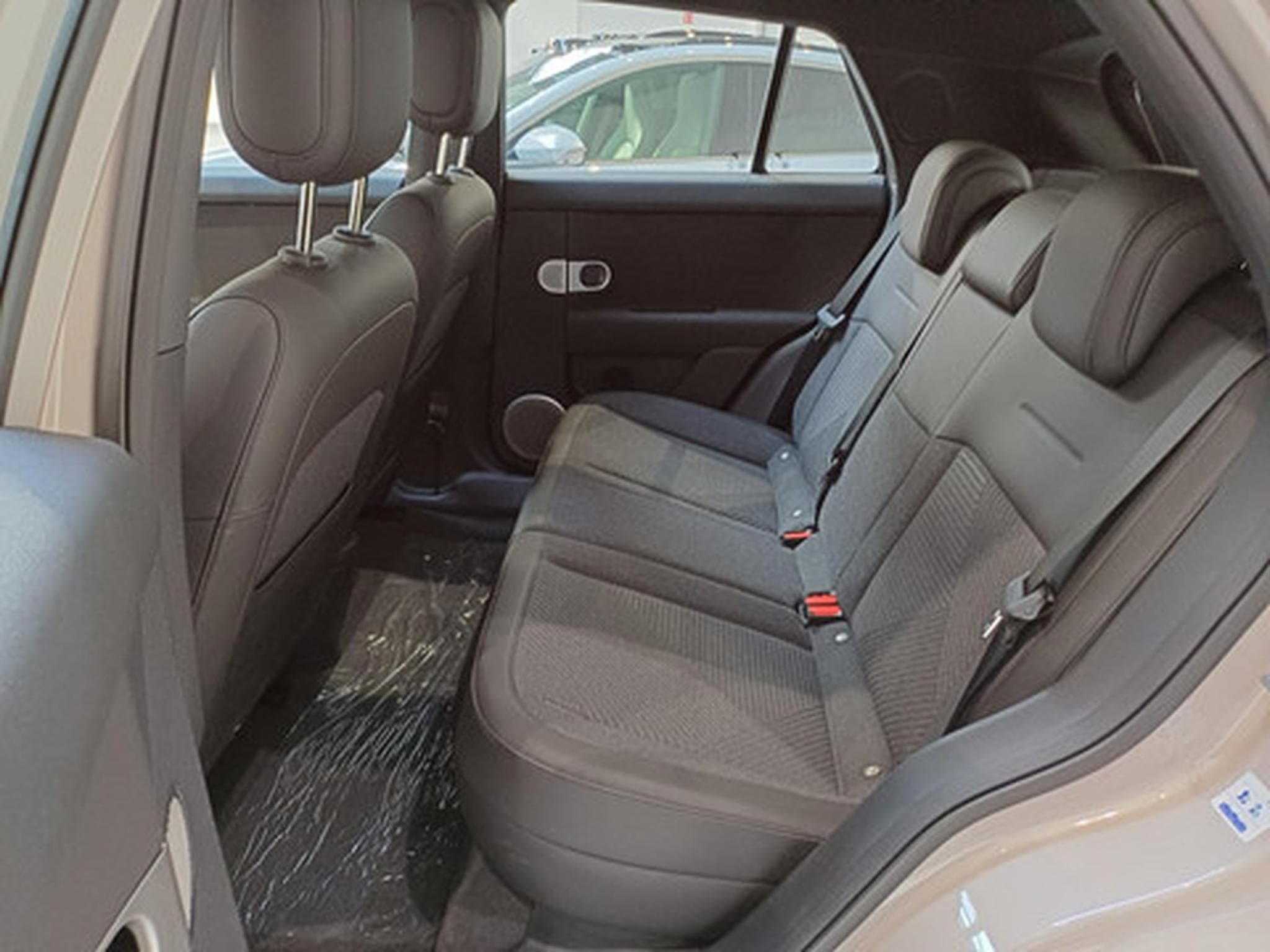 Firefly Select (2026) - Photo 8