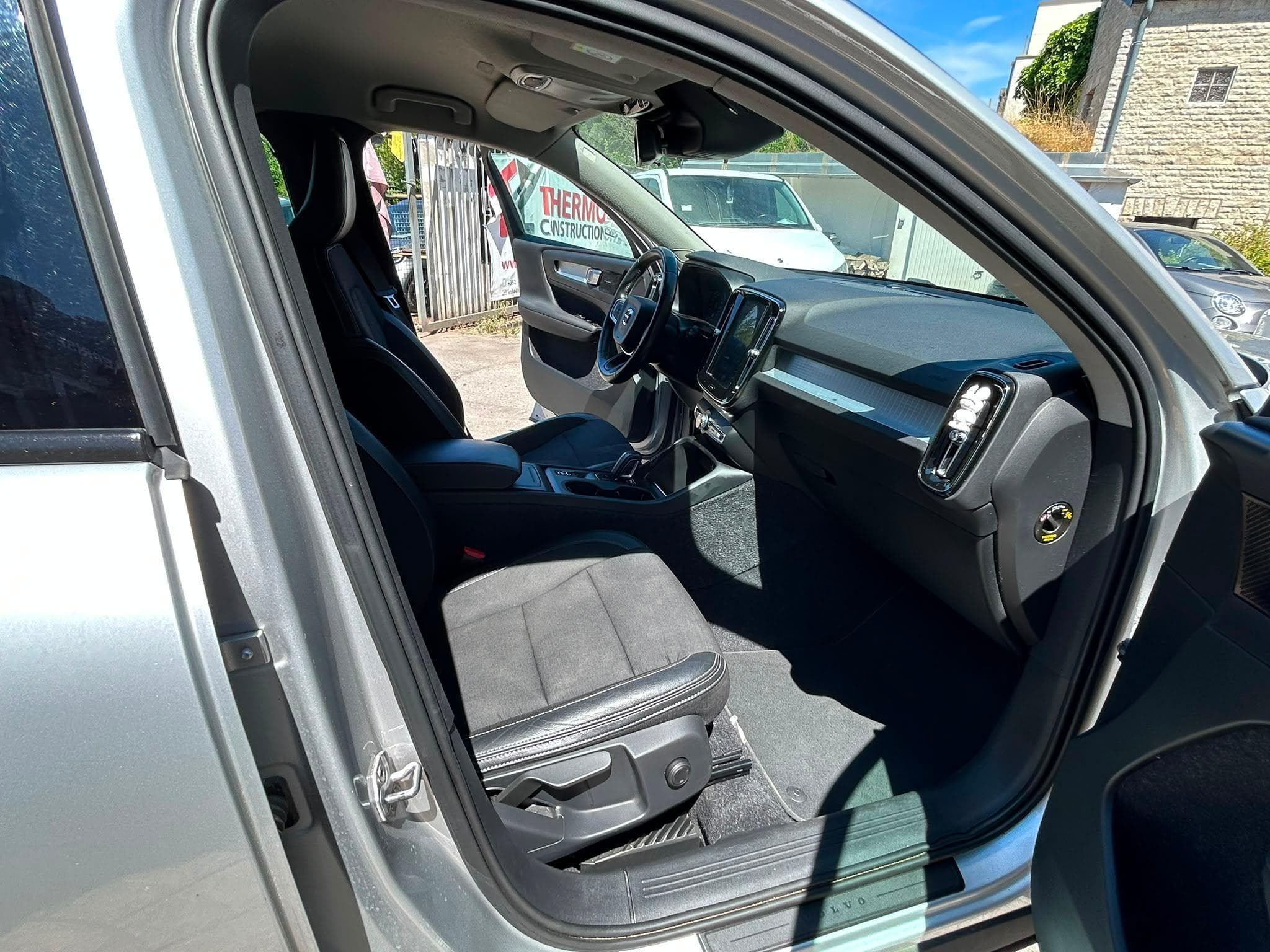 Volvo XC40 2.0 D 150CV D3 AUTOMATIQUE (2019) - Foto 13