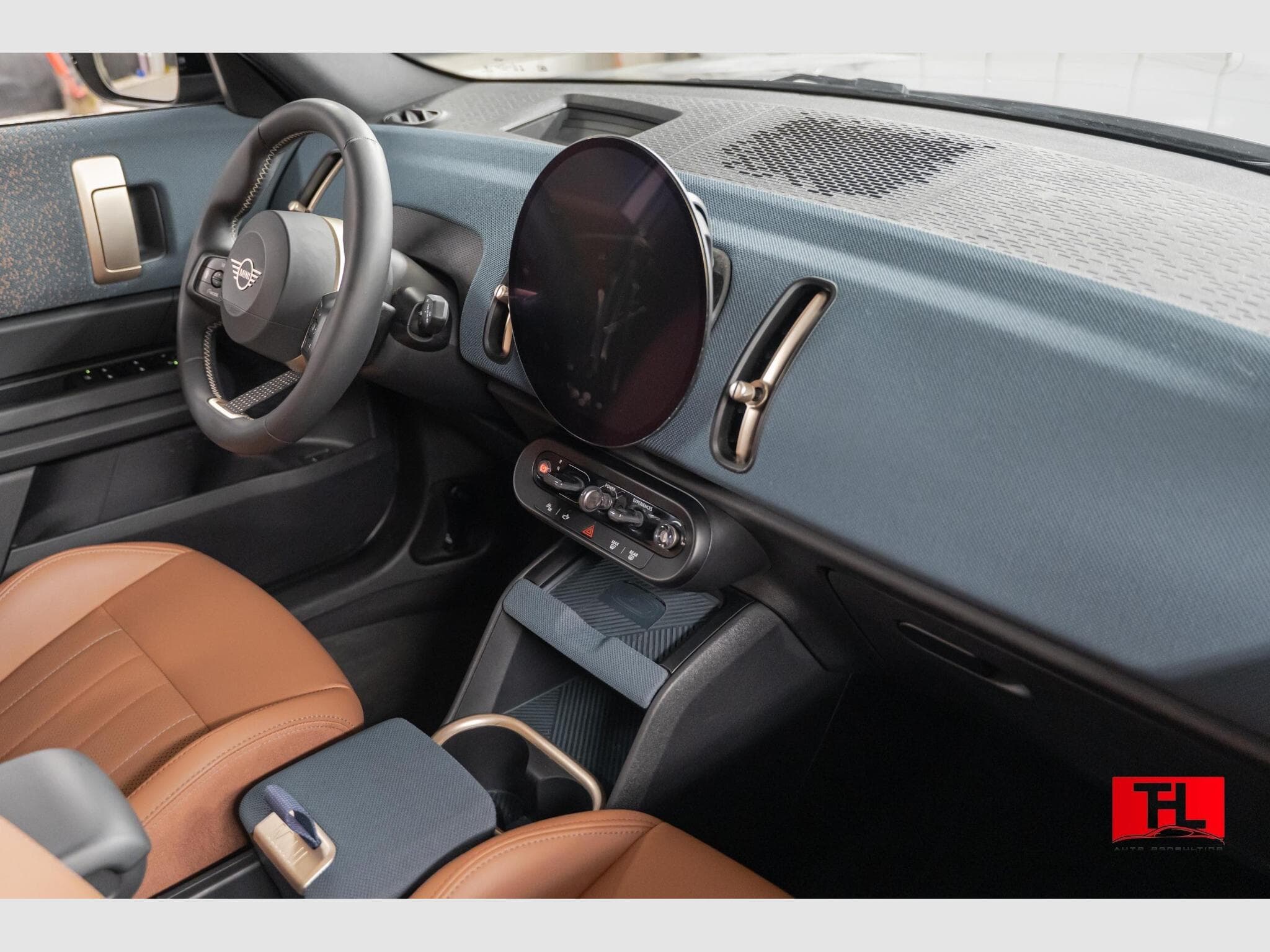 Mini Countryman Countryman E (Cooper) Leather/Pano/H (2024) - Photo 15