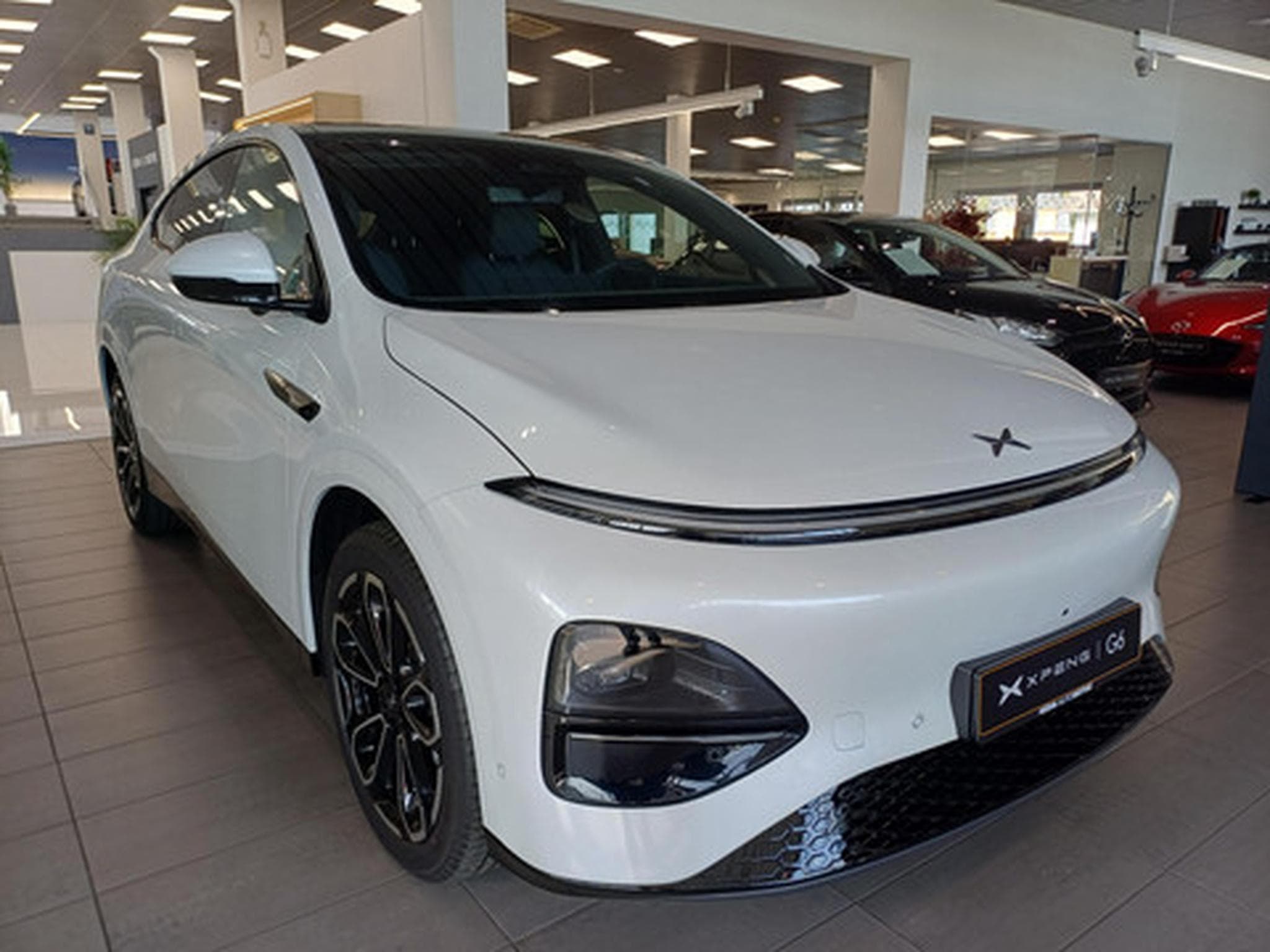 XPENG G6 BEV 81KWH Long Range RWD (2025) - Photo 2