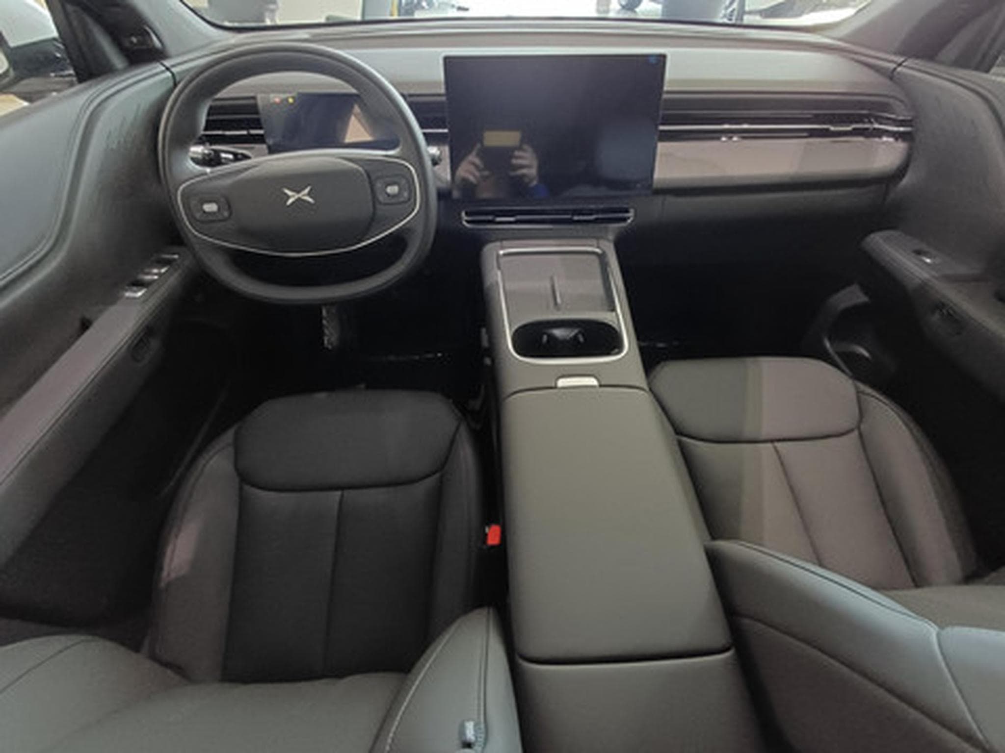 XPENG G6 BEV 81KWH Long Range RWD (2025) - Photo 7