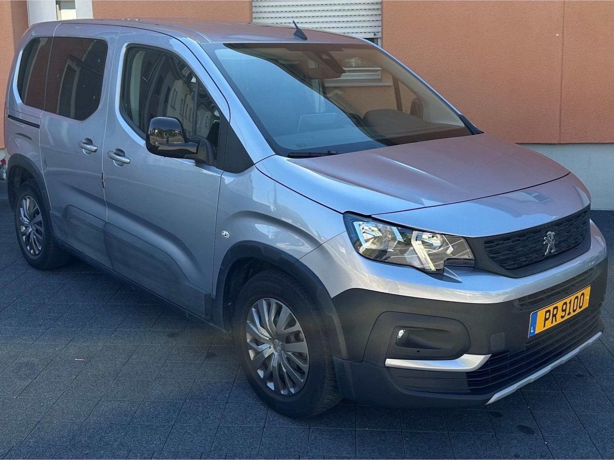 Peugeot Rifter Genre Camionette (2022) - Photo 1
