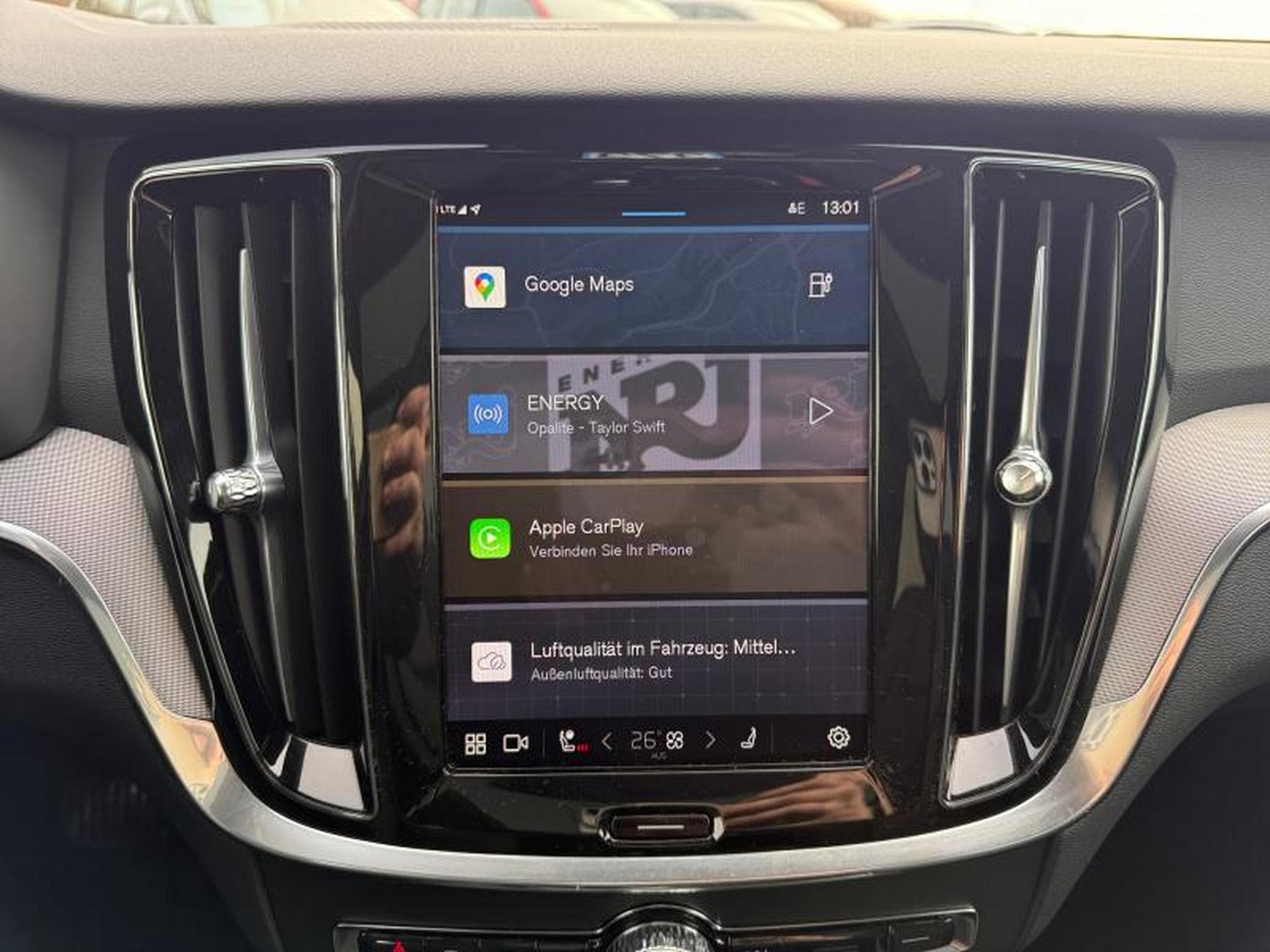 Volvo V60 T6 AWD Plus Dark / Hybride (2025) - Foto 16