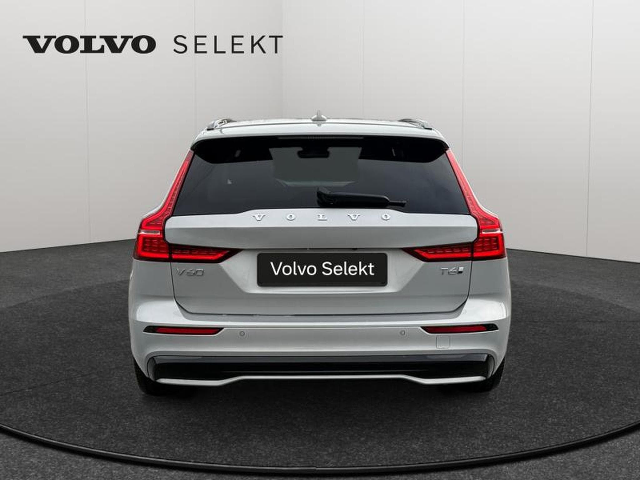 Volvo V60 T6 AWD Plus Dark / Hybride (2025) - Foto 6
