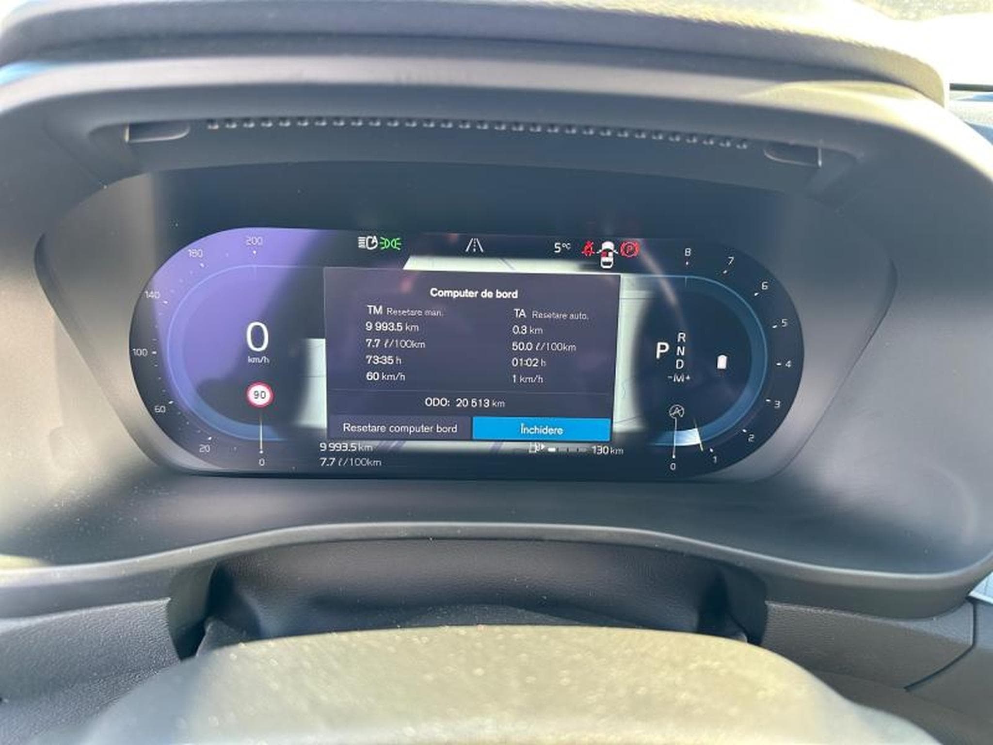 Volvo XC40 B3 Core / Essence (2023) - Photo 18