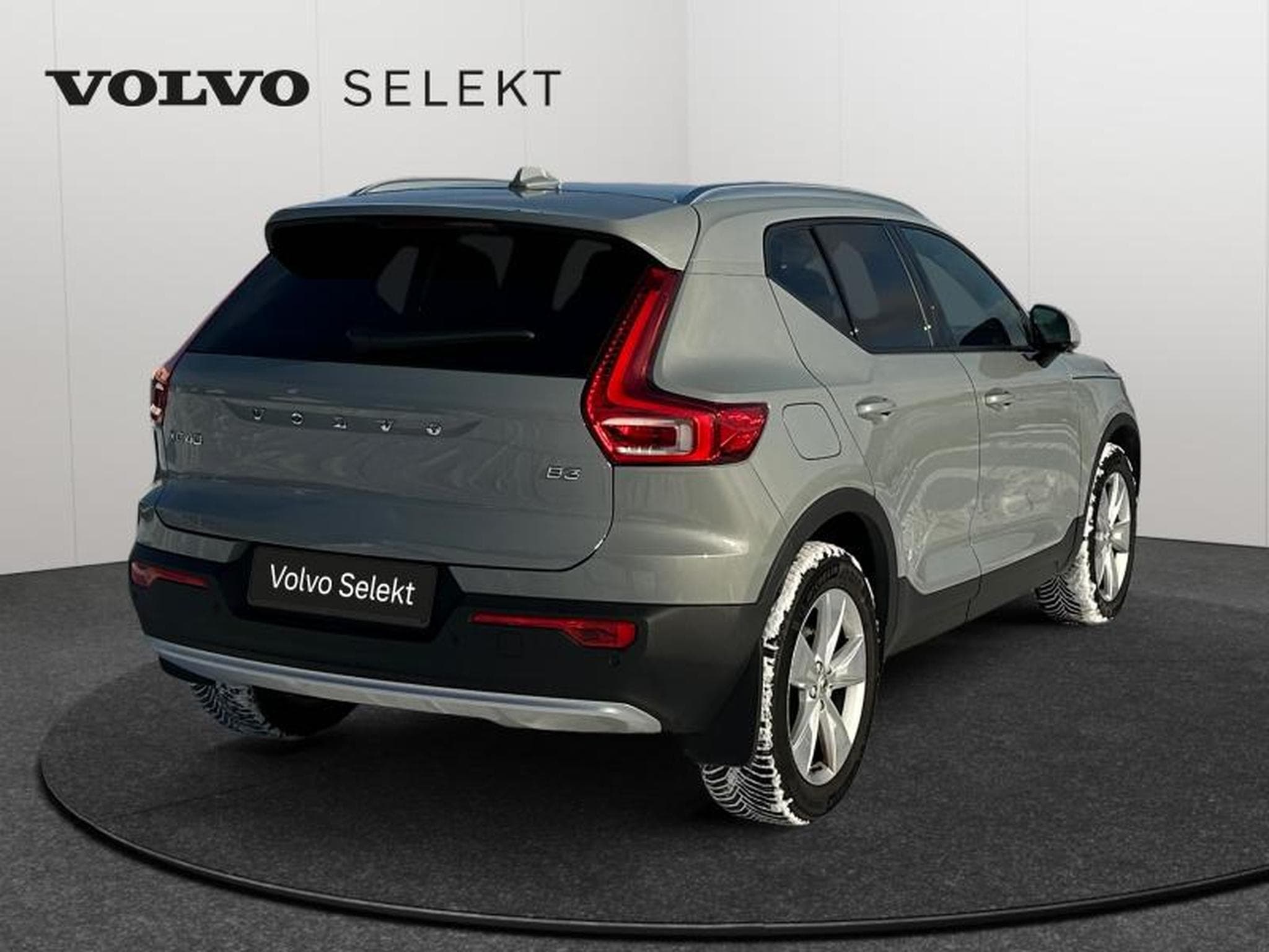 Volvo XC40 B3 Core / Essence (2023) - Photo 2