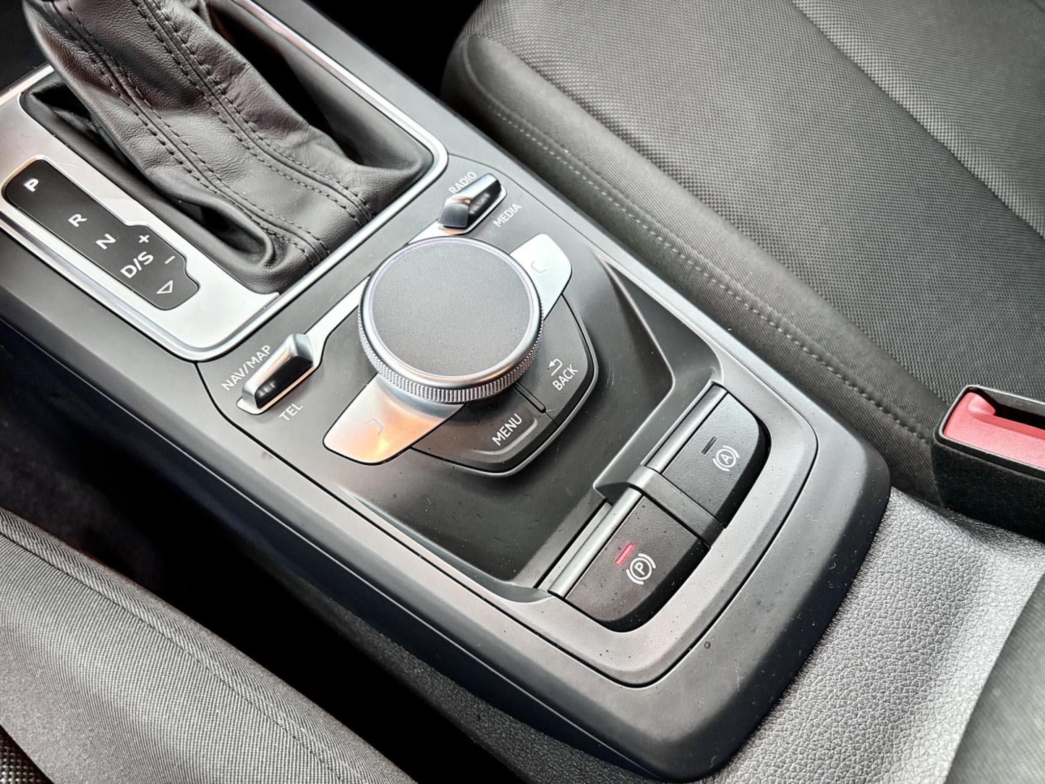 Audi Q2 35 Advanced TFSI 150CV S-TRONIC **Sièges Chauff** Caméra** (2023) - Foto 15