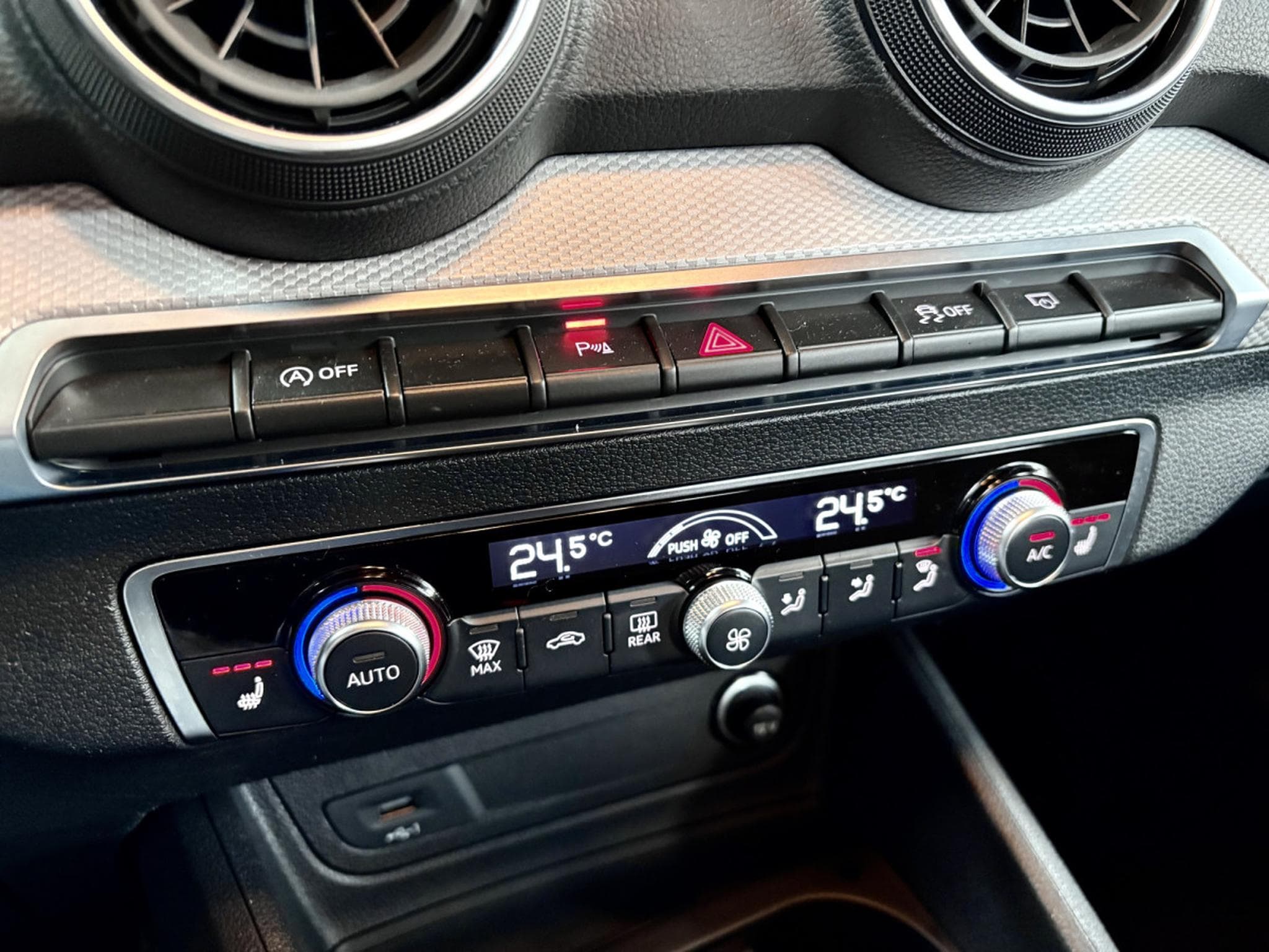 Audi Q2 35 Advanced TFSI 150CV S-TRONIC **Sièges Chauff** Caméra** (2023) - Foto 17