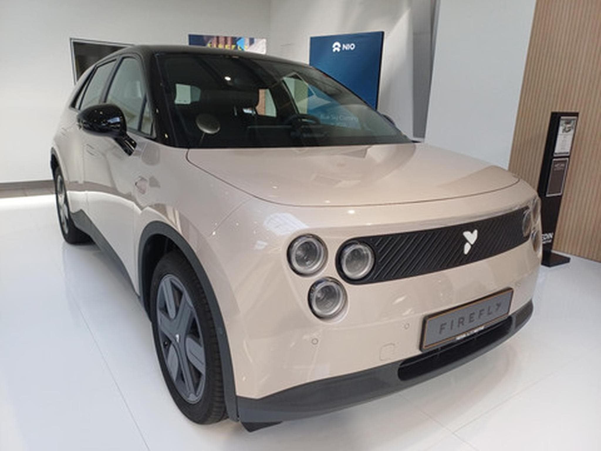 Firefly Select BEV 41kWh Select (2026) - Photo 2