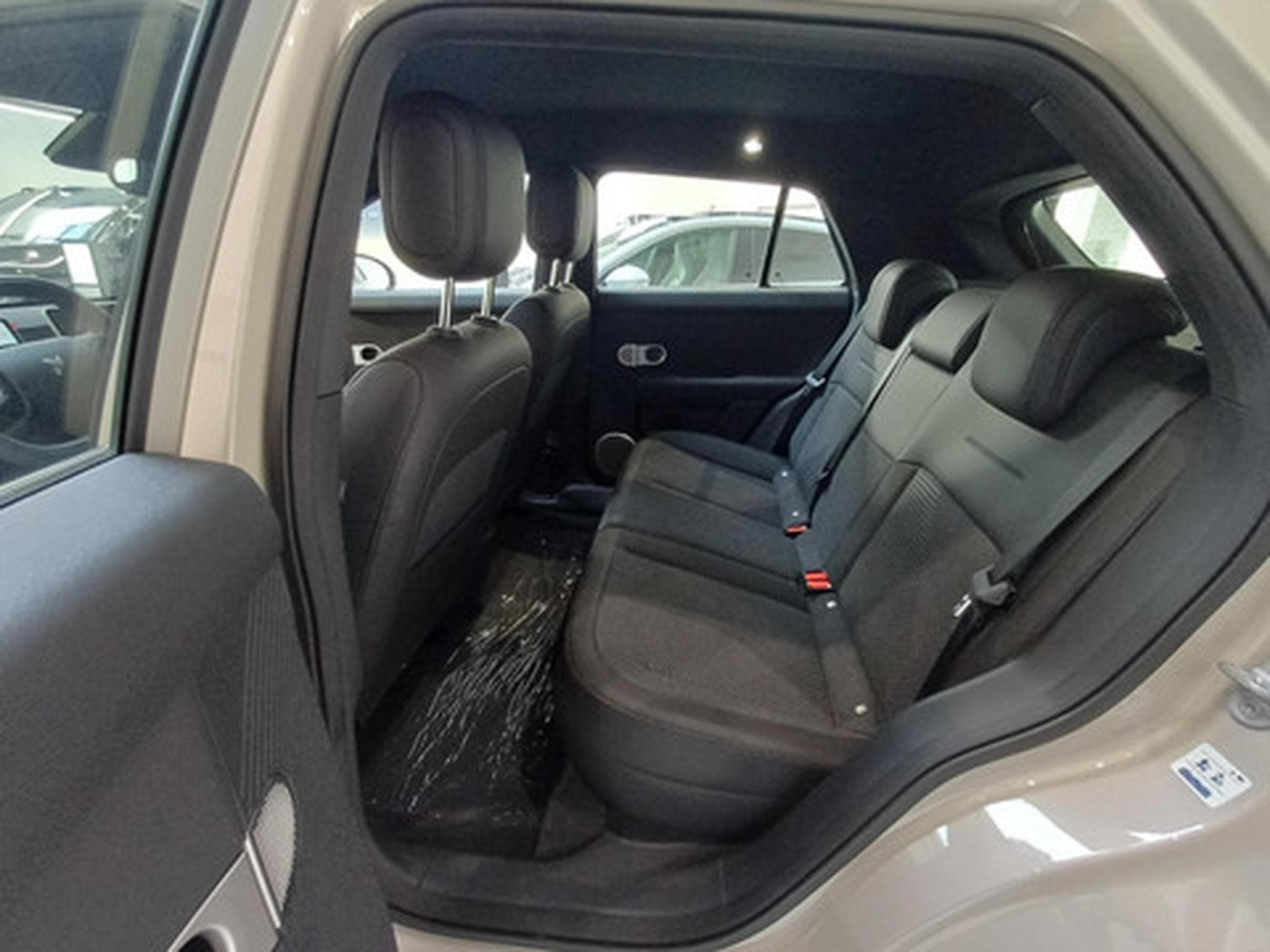 Firefly Select BEV 41kWh Select (2026) - Photo 8