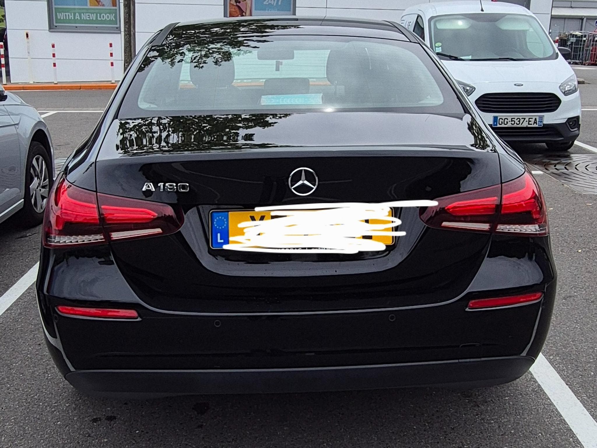 Mercedes A 180 Berline for better boot space (2022) - Photo 2