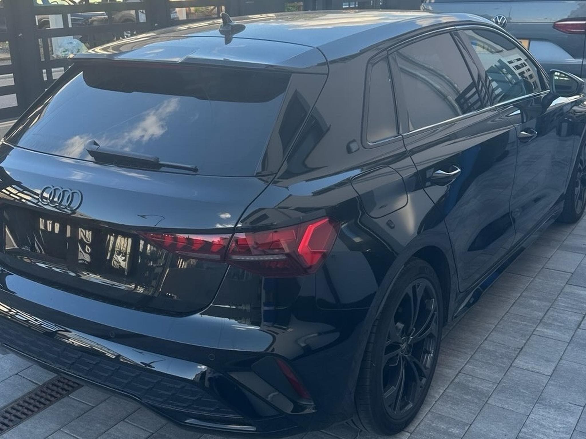 Audi A3 S-line (2024) - Foto 2
