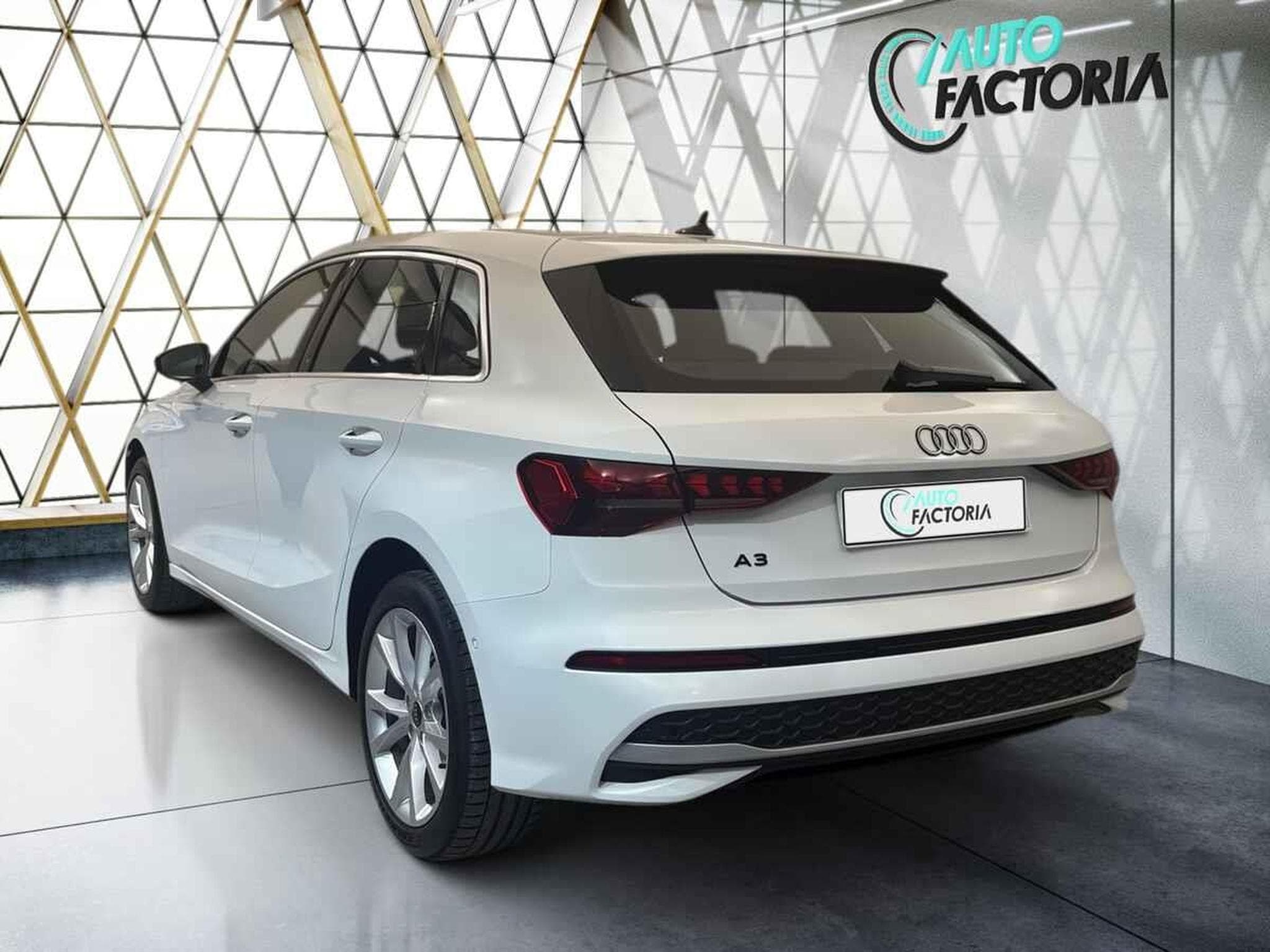 Audi A3 Sportback -25% 30 TFSI 116cv BVA+MIRRORLINK+Opts (2024) - Photo 4