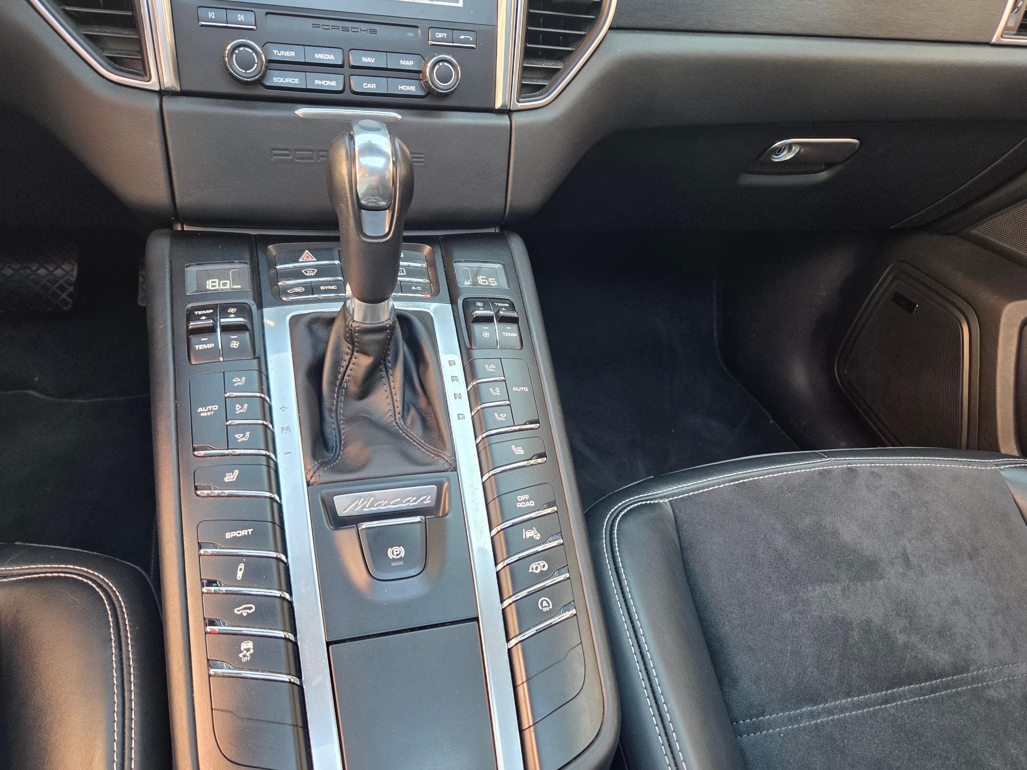 Porsche Macan GTS (2016) - Photo 10