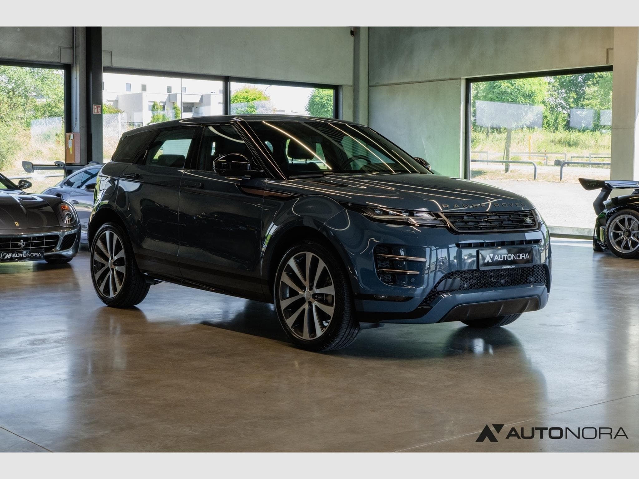 Land-Rover Range Rover Evoque D200 Dynamic HSE (2024) - Photo 3