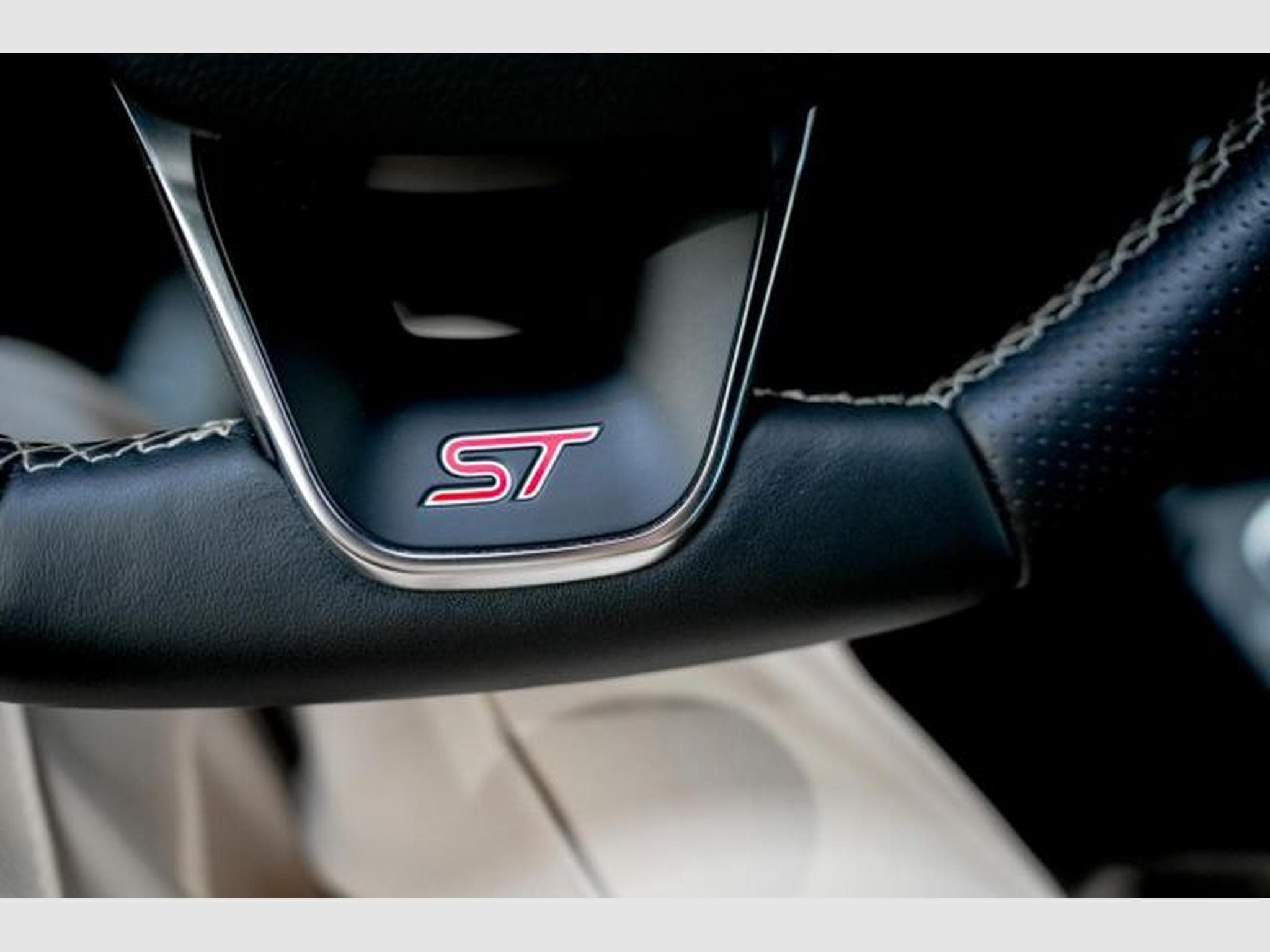 Ford Focus Focus ST 2.0 D Perf. NAVI RECARO VIRTUAL RFK LED (2020) - Foto 14