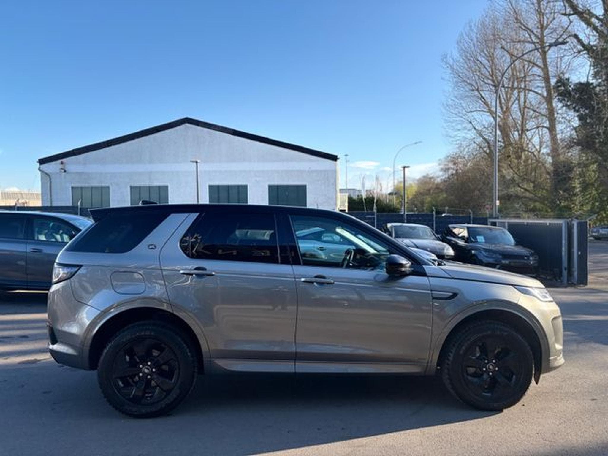 Land-Rover Discovery Sport DISCOVERY SPORT S R-DYNAMIC AWD*KAMERA*2.HD* (2020) - Foto 12