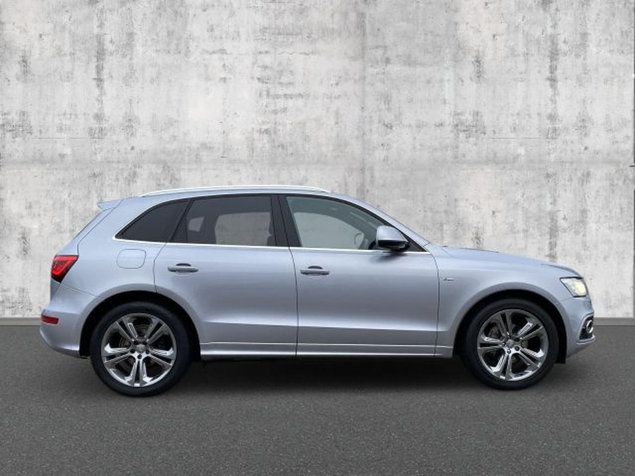 Audi Q5 Q5 2.0 TDI S-tronic S-Line STAHZG XENON AHK 1.HD (2016) - Photo 6