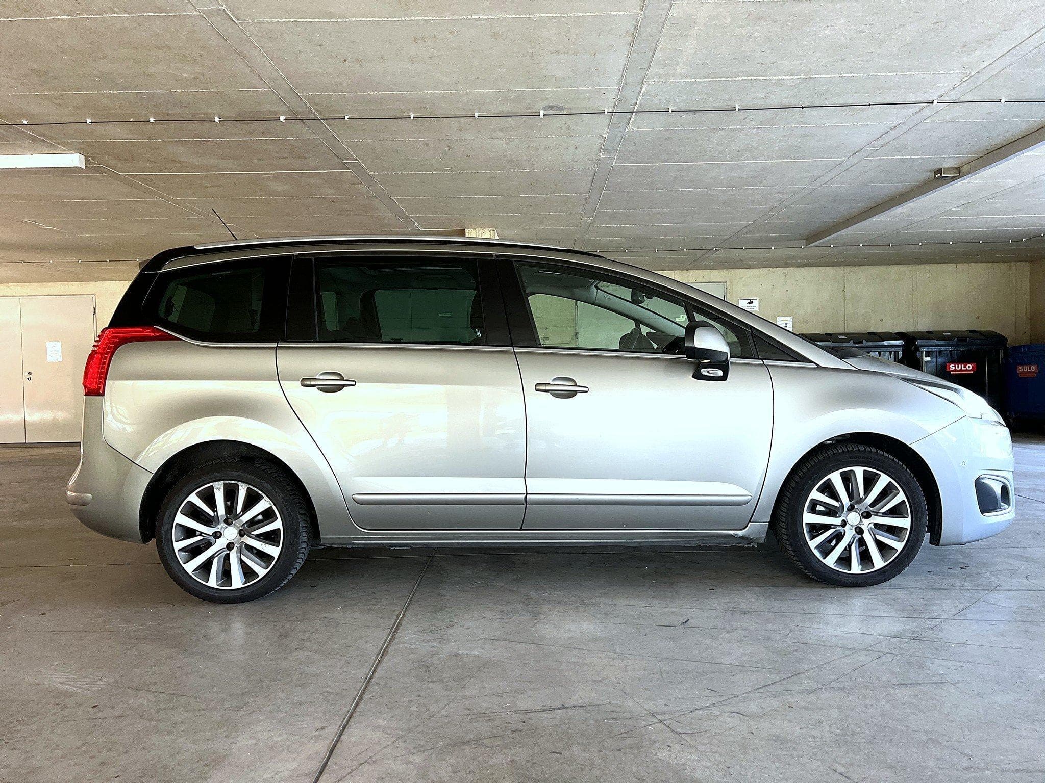 Peugeot 5008 5008 (I, phase 2) Allure 2.0 HDi 163 (2014) - Foto 4