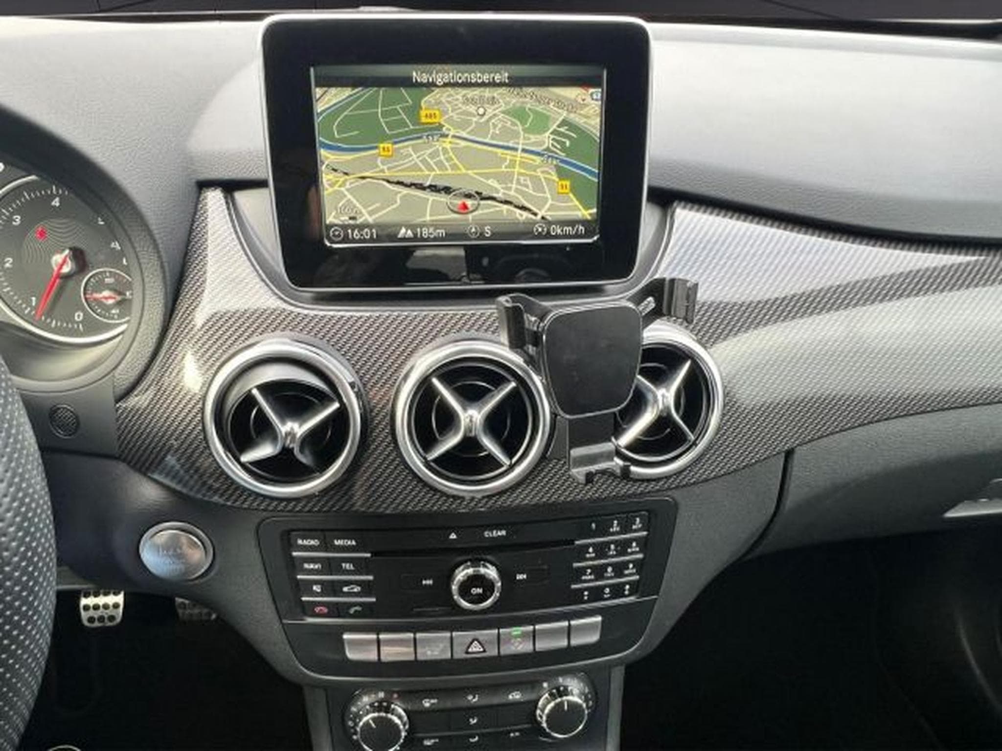 Mercedes B 200 B 200 AMG Line ESP,2ZKLIMA,MFL,GRA,PANO Klima (2018) - Photo 11