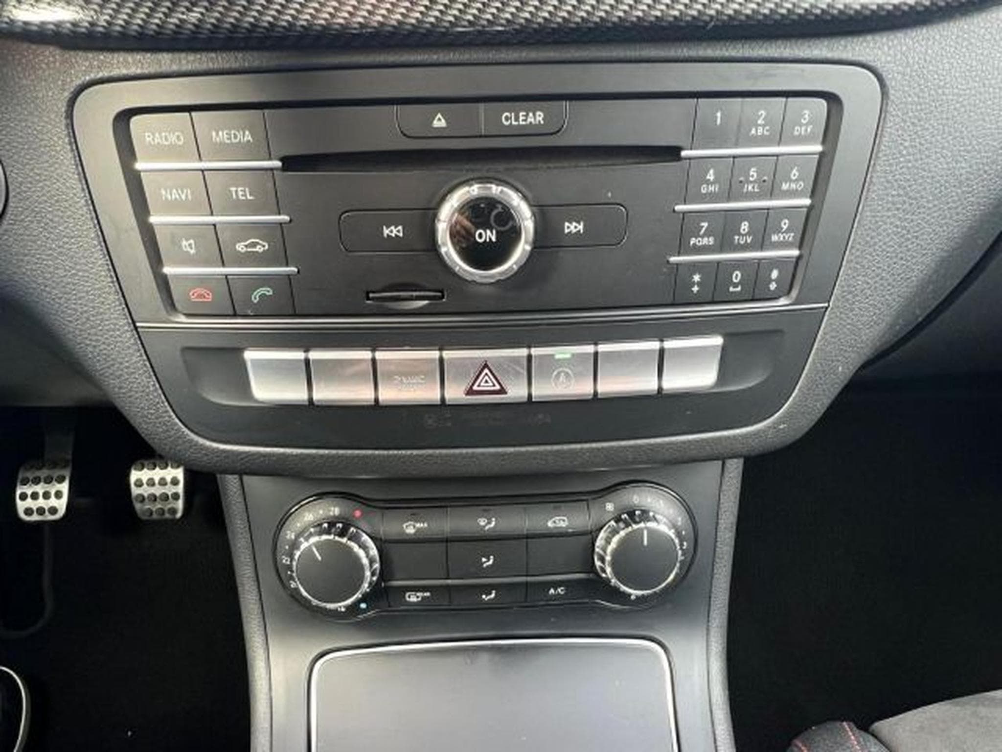 Mercedes B 200 B 200 AMG Line ESP,2ZKLIMA,MFL,GRA,PANO Klima (2018) - Photo 15