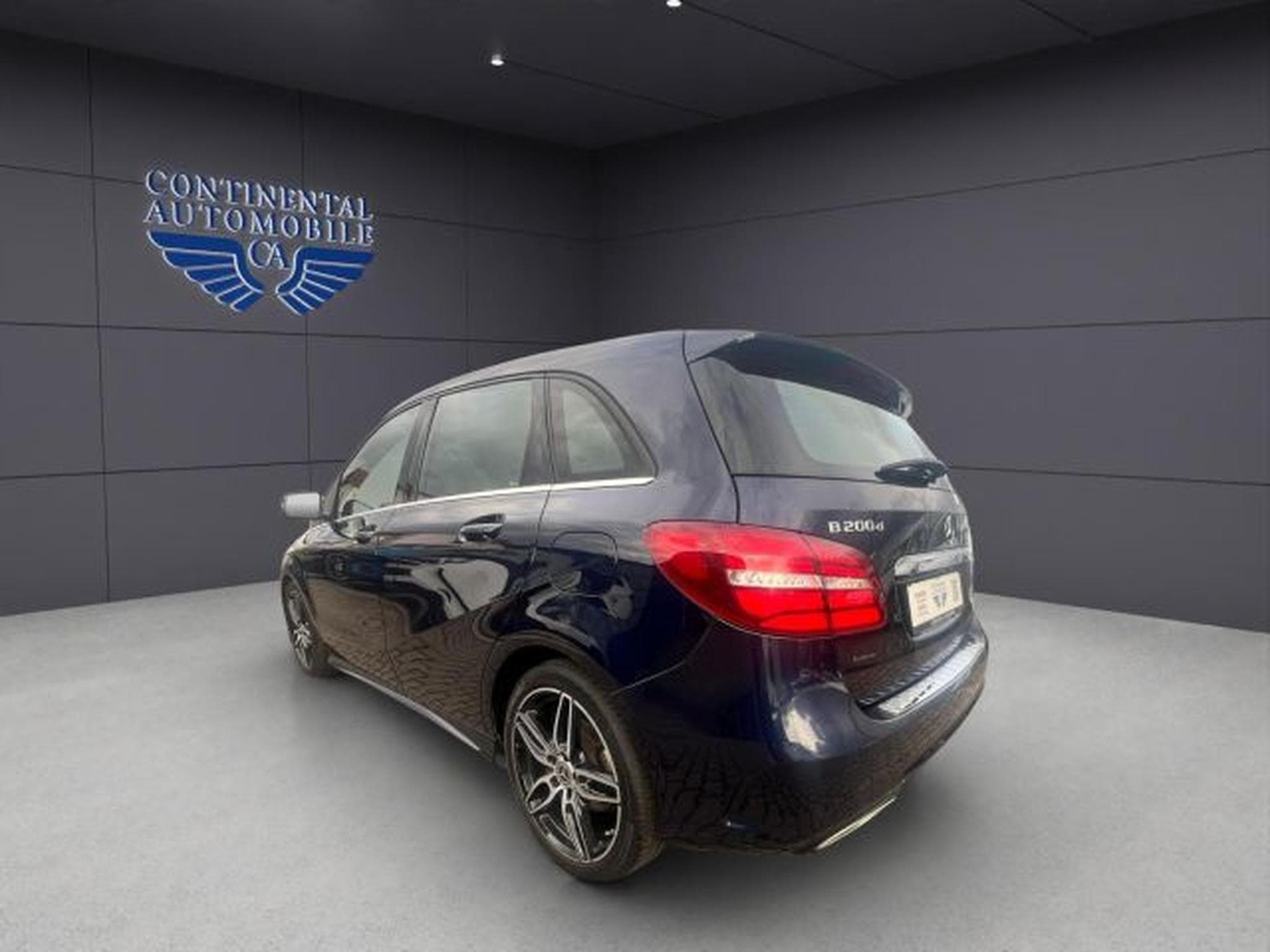 Mercedes B 200 B 200 AMG Line ESP,2ZKLIMA,MFL,GRA,PANO Klima (2018) - Photo 3