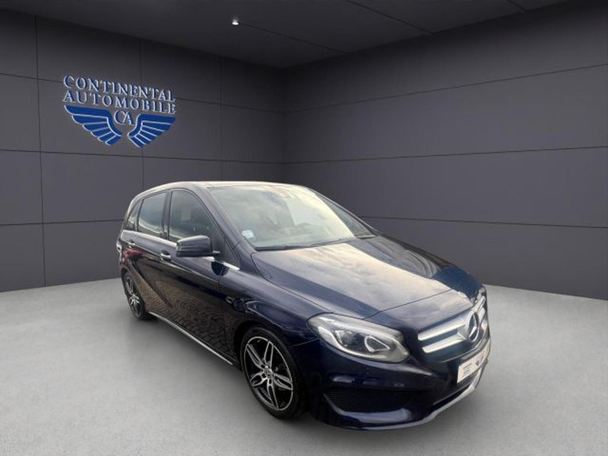 Mercedes B 200 B 200 AMG Line ESP,2ZKLIMA,MFL,GRA,PANO Klima (2018) - Photo 4