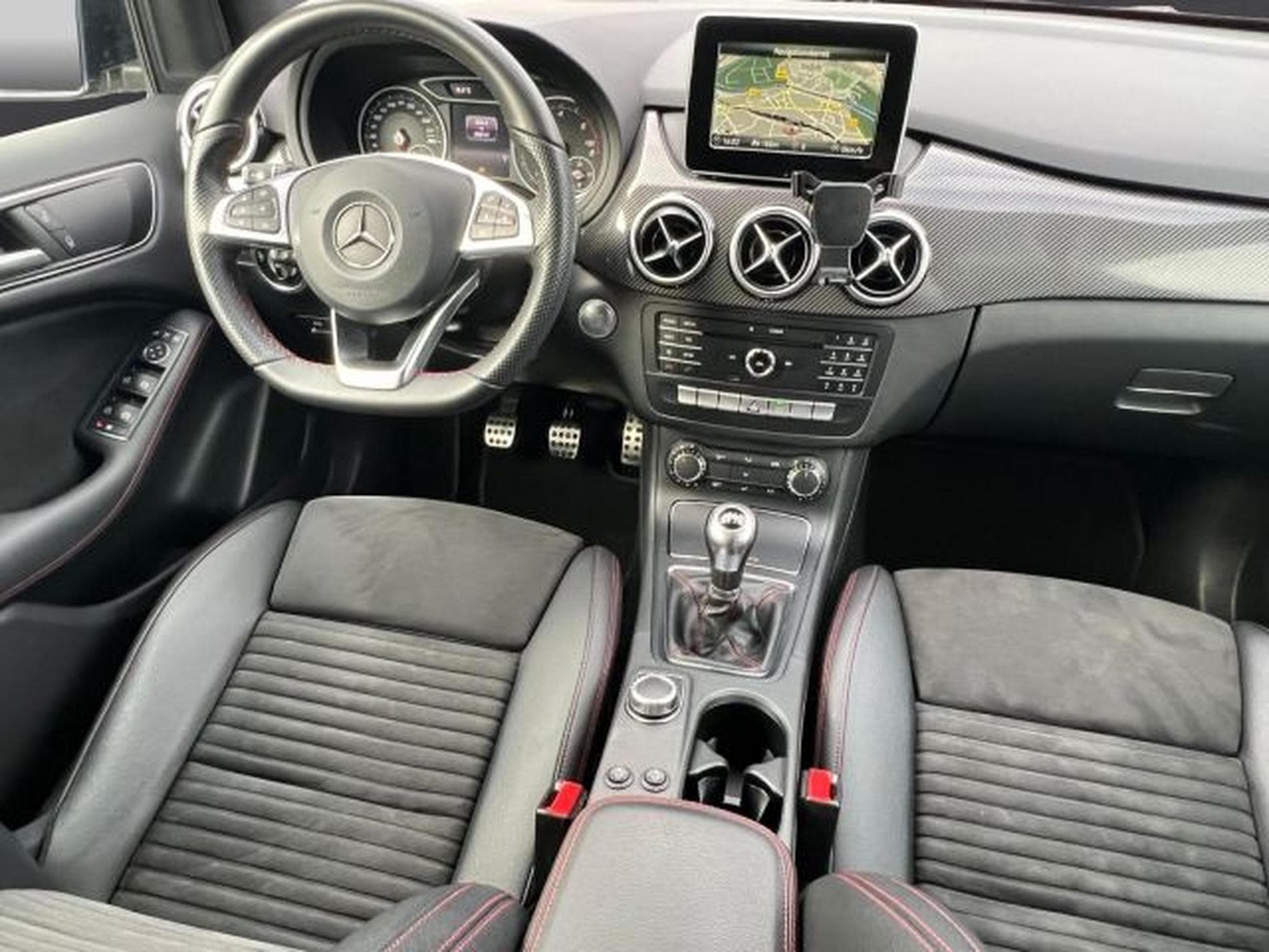 Mercedes B 200 B 200 AMG Line ESP,2ZKLIMA,MFL,GRA,PANO Klima (2018) - Photo 9