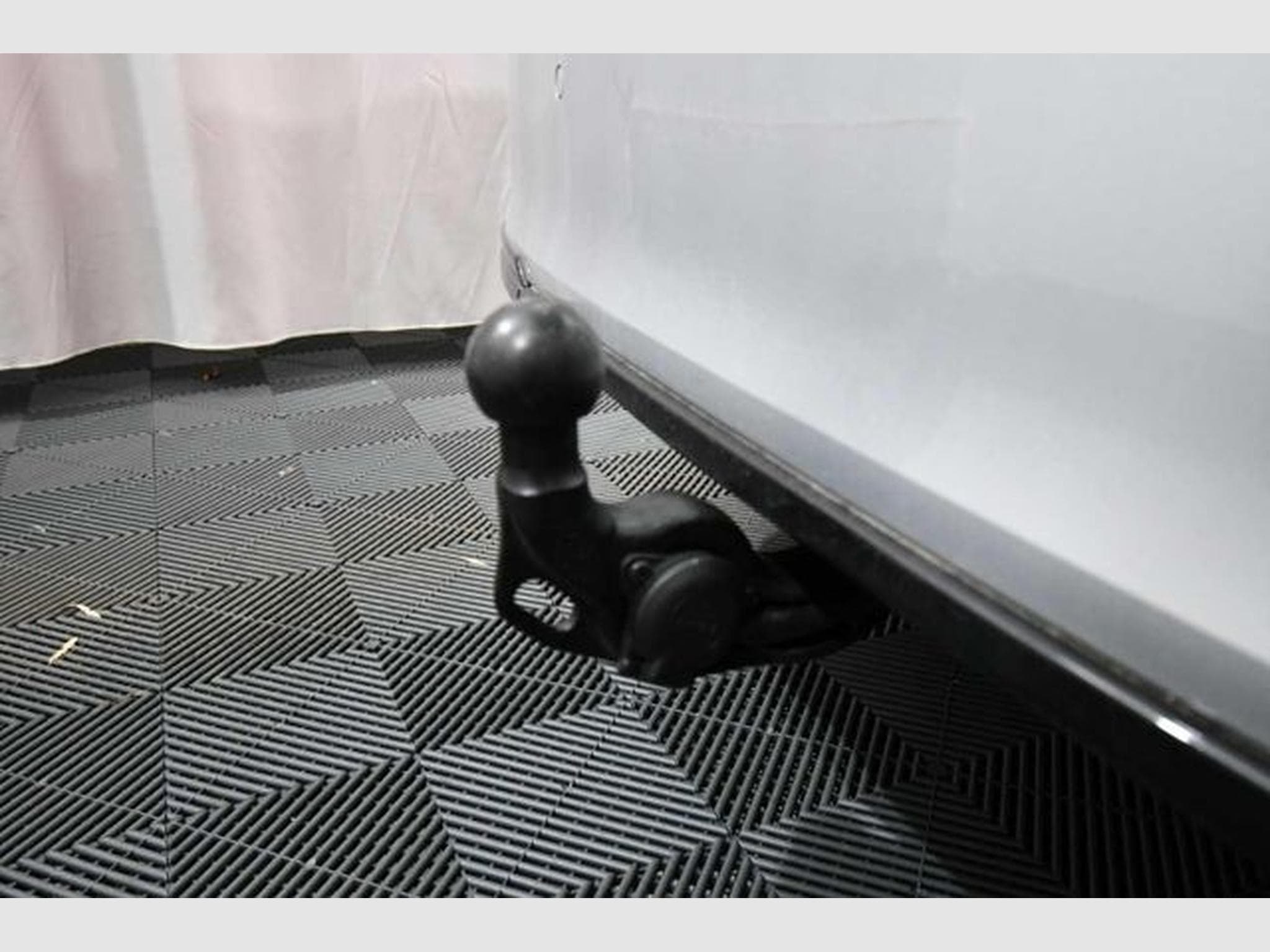 Skoda Octavia Octavia Combi 2.0 TDI DSG Sportline - AHK, Pano, (2025) - Foto 10