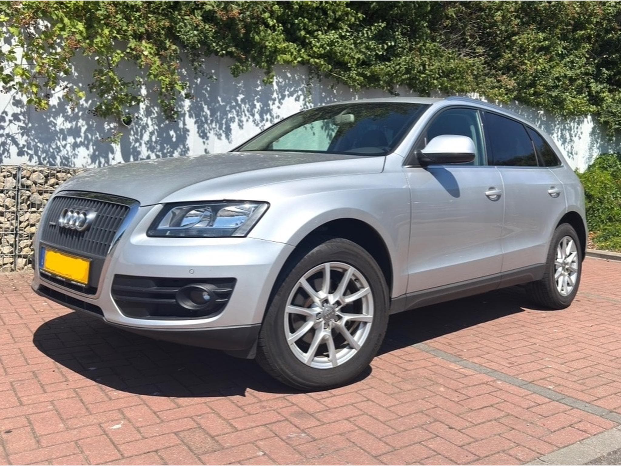 Audi Q5 2.0 Tdi (2010) - Photo 1