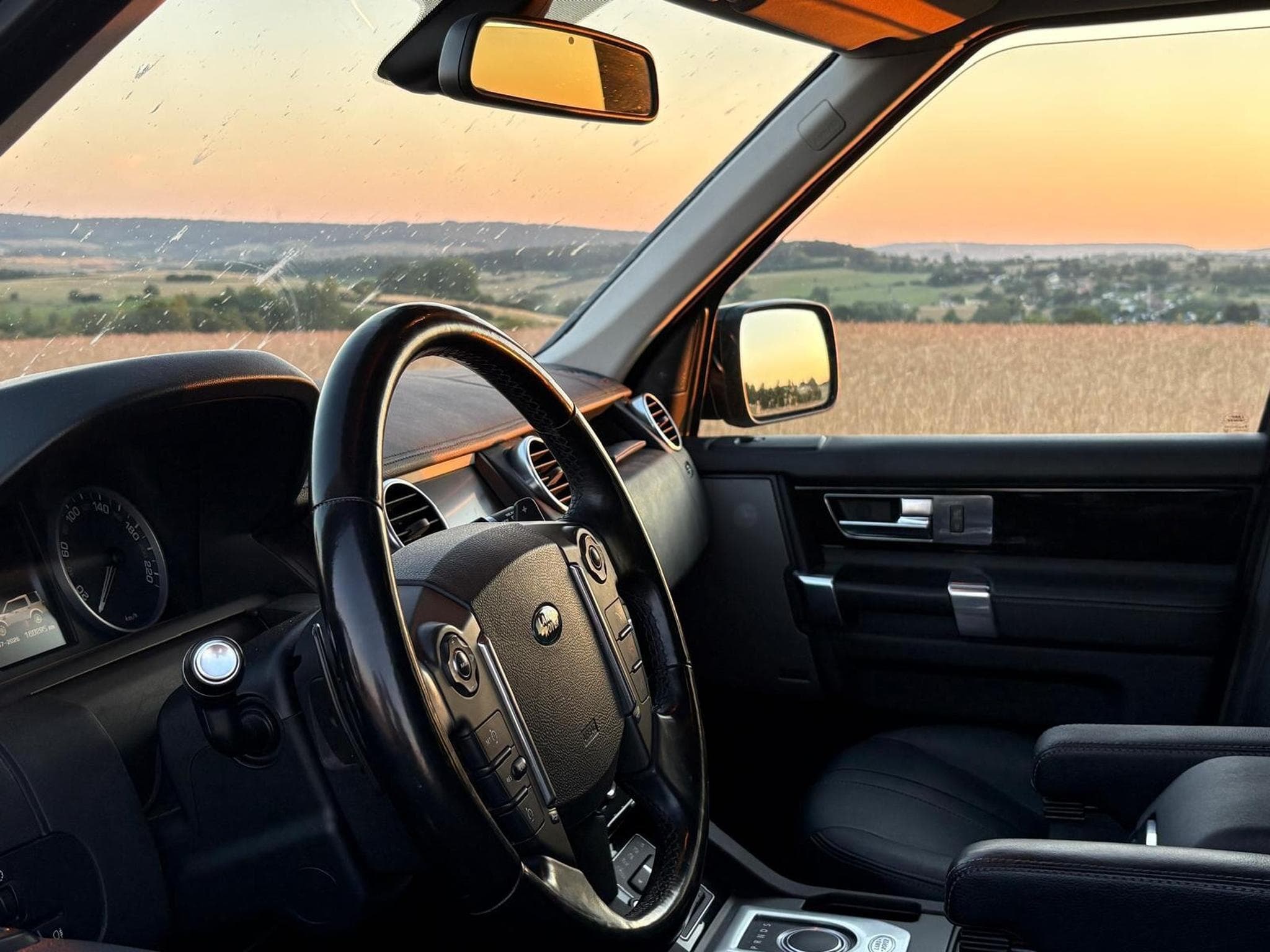 Land-Rover Discovery 4 SDV6 HSE (2012) - Photo 2