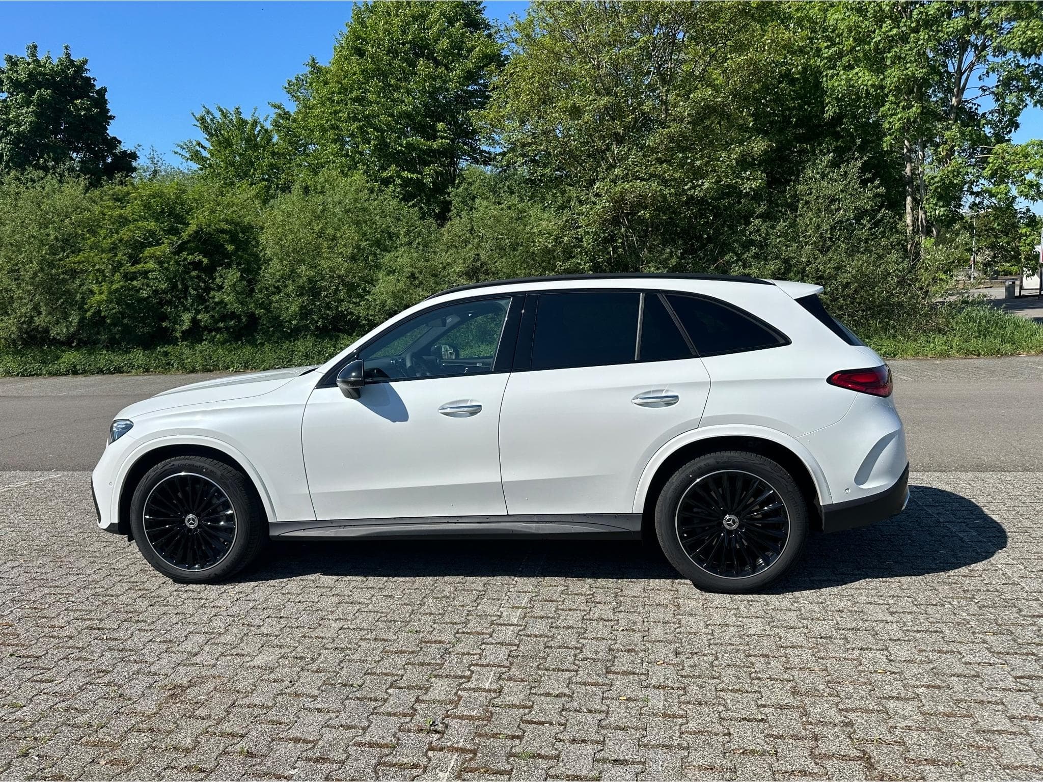 Mercedes GLC 220 d 4 Matic AMG Line Premium - État neuf (2026) - Photo 5