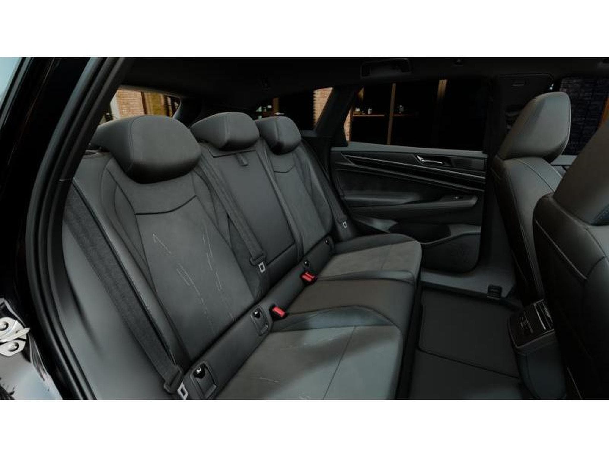 VW ID.7 Pro S (2025) - Photo 9