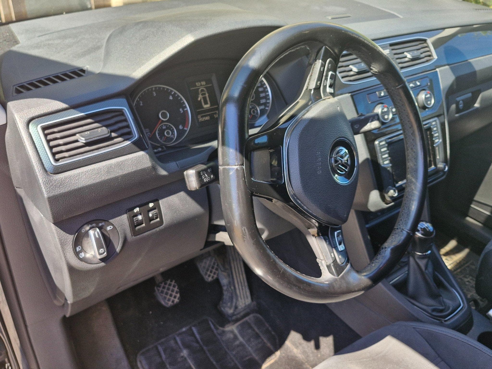 VW Caddy Life maxi 2.0 TDI (2017) - Photo 3