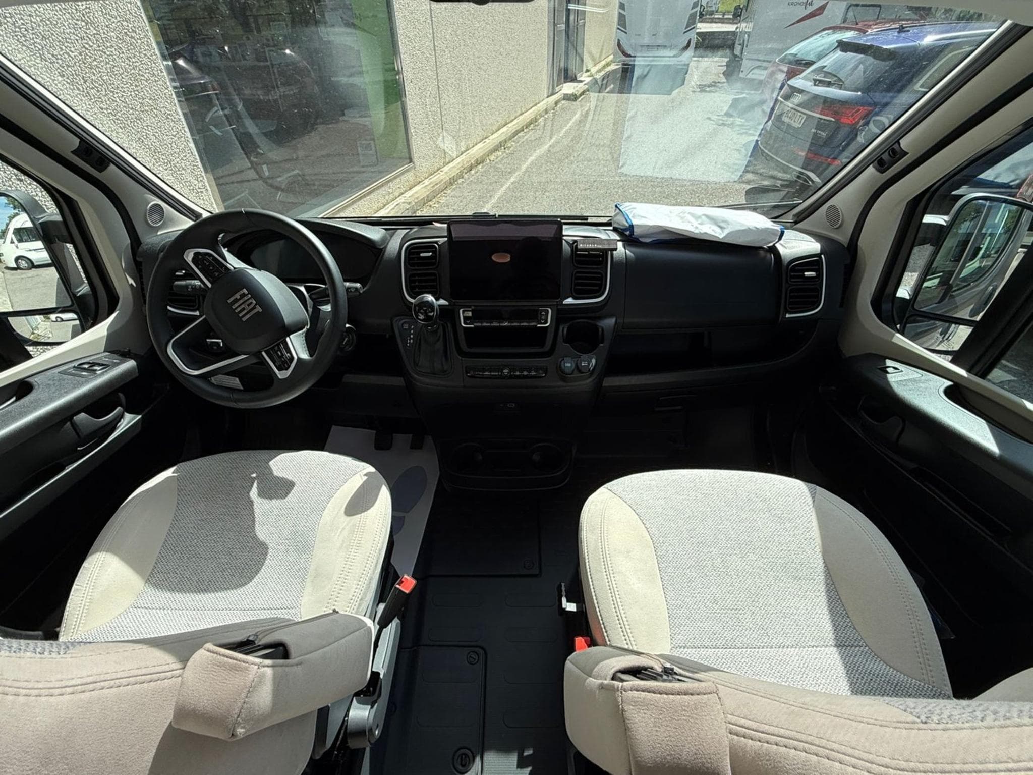 Fiat Ducato Camper Carado CV640 Pro (2025) - Foto 2
