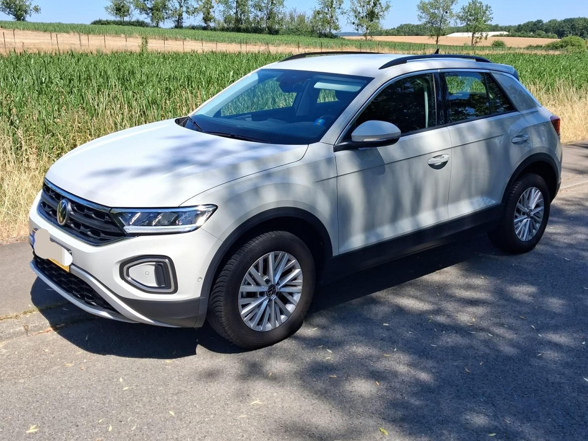 VW T-Roc (2024) - Photo 1
