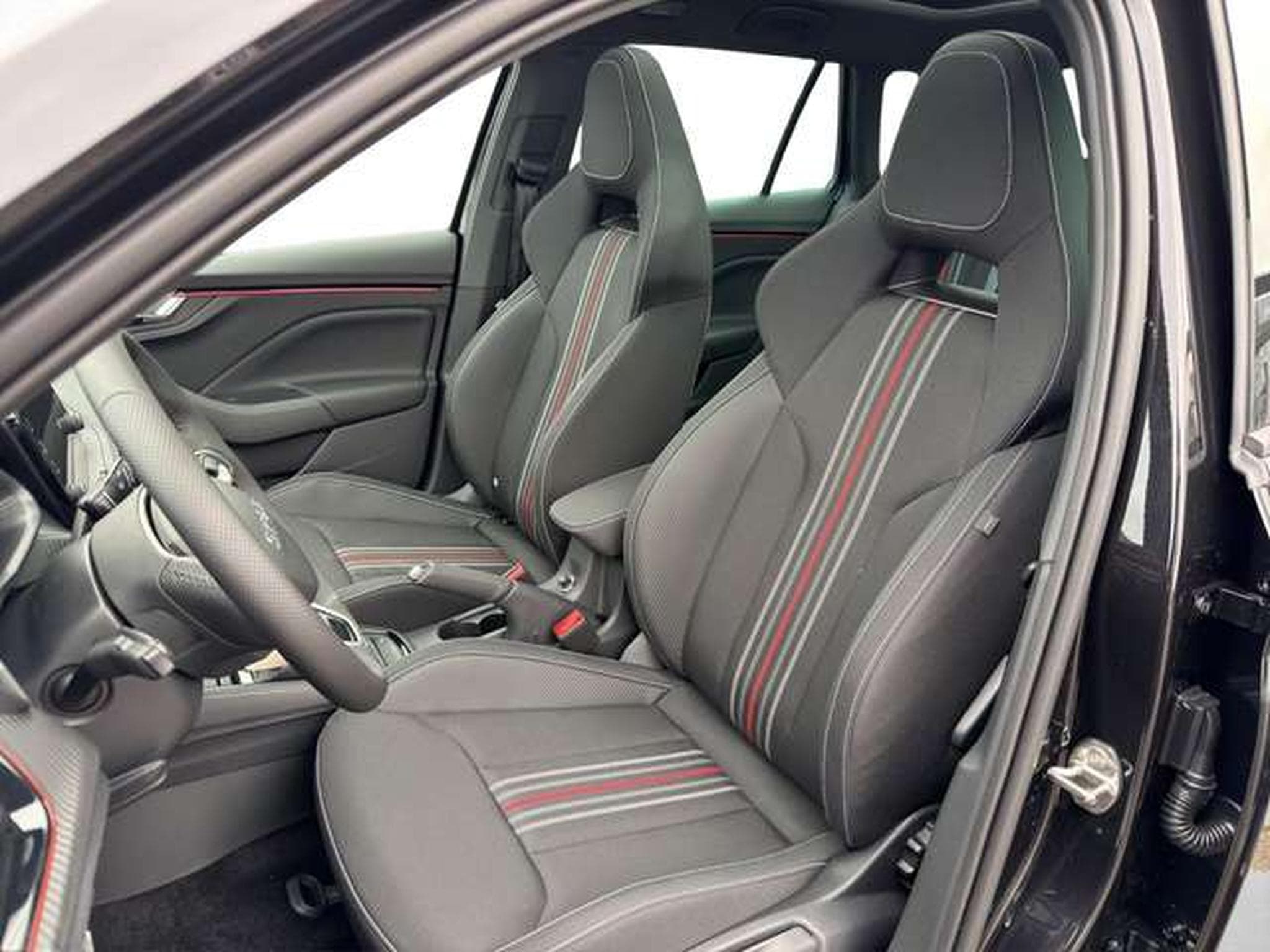 Skoda Kamiq Monte Carlo 1.5/Matrix/AHK/FSH/5-J Garanti (2026) - Photo 14