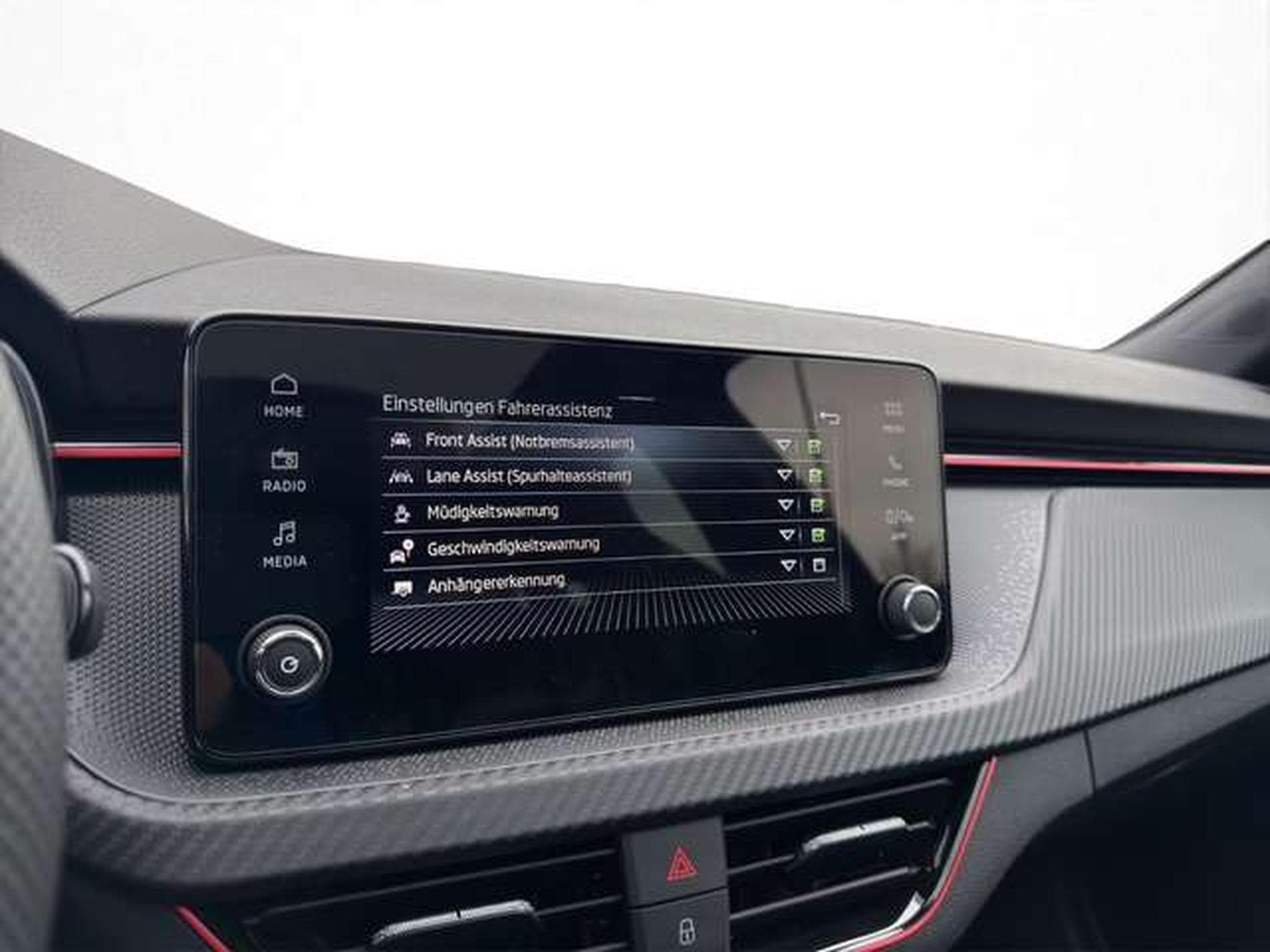 Skoda Kamiq Monte Carlo 1.5/Matrix/AHK/FSH/5-J Garanti (2026) - Photo 22