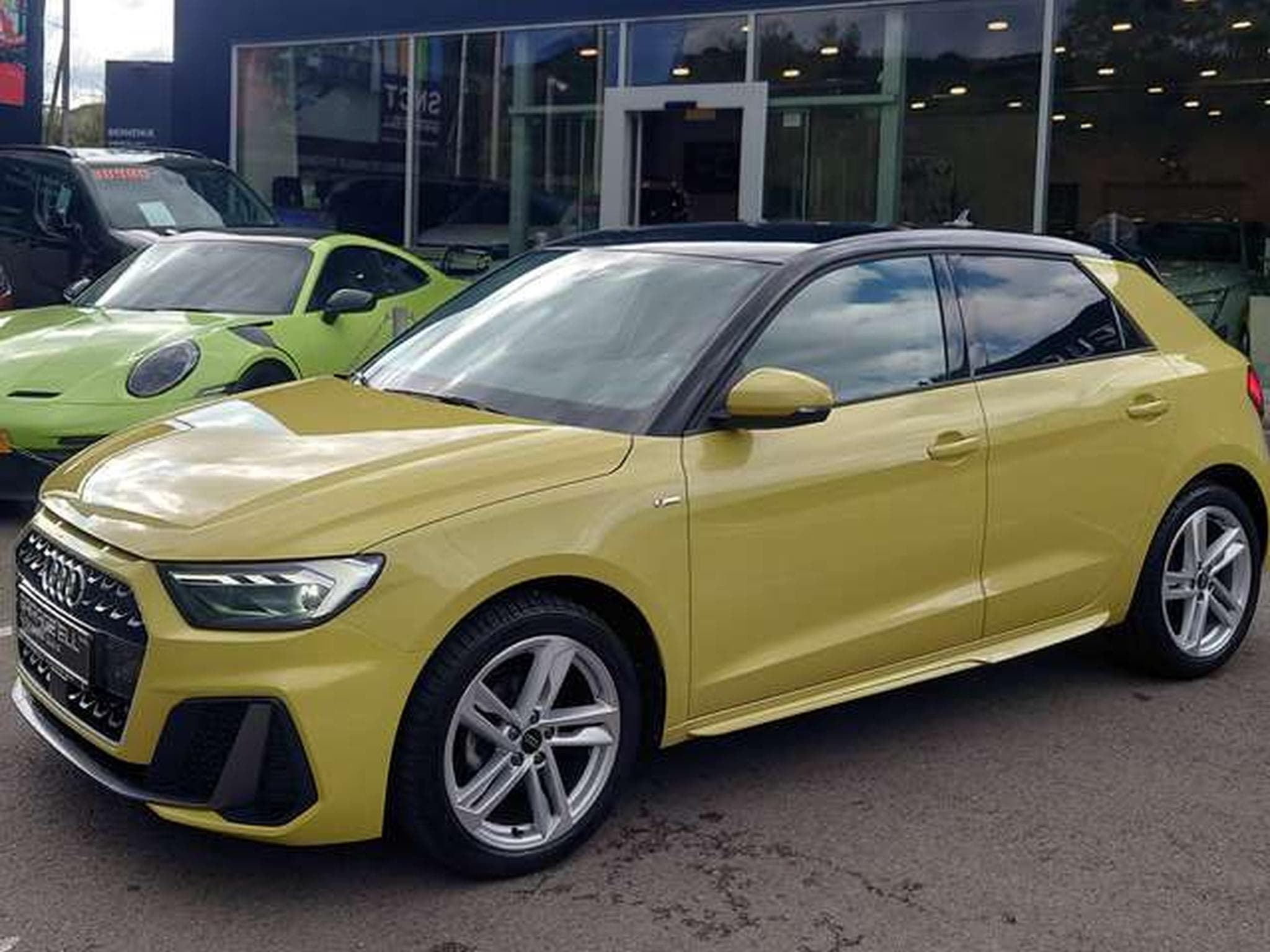 Audi A1 TFSI S line (2022) - Photo 2