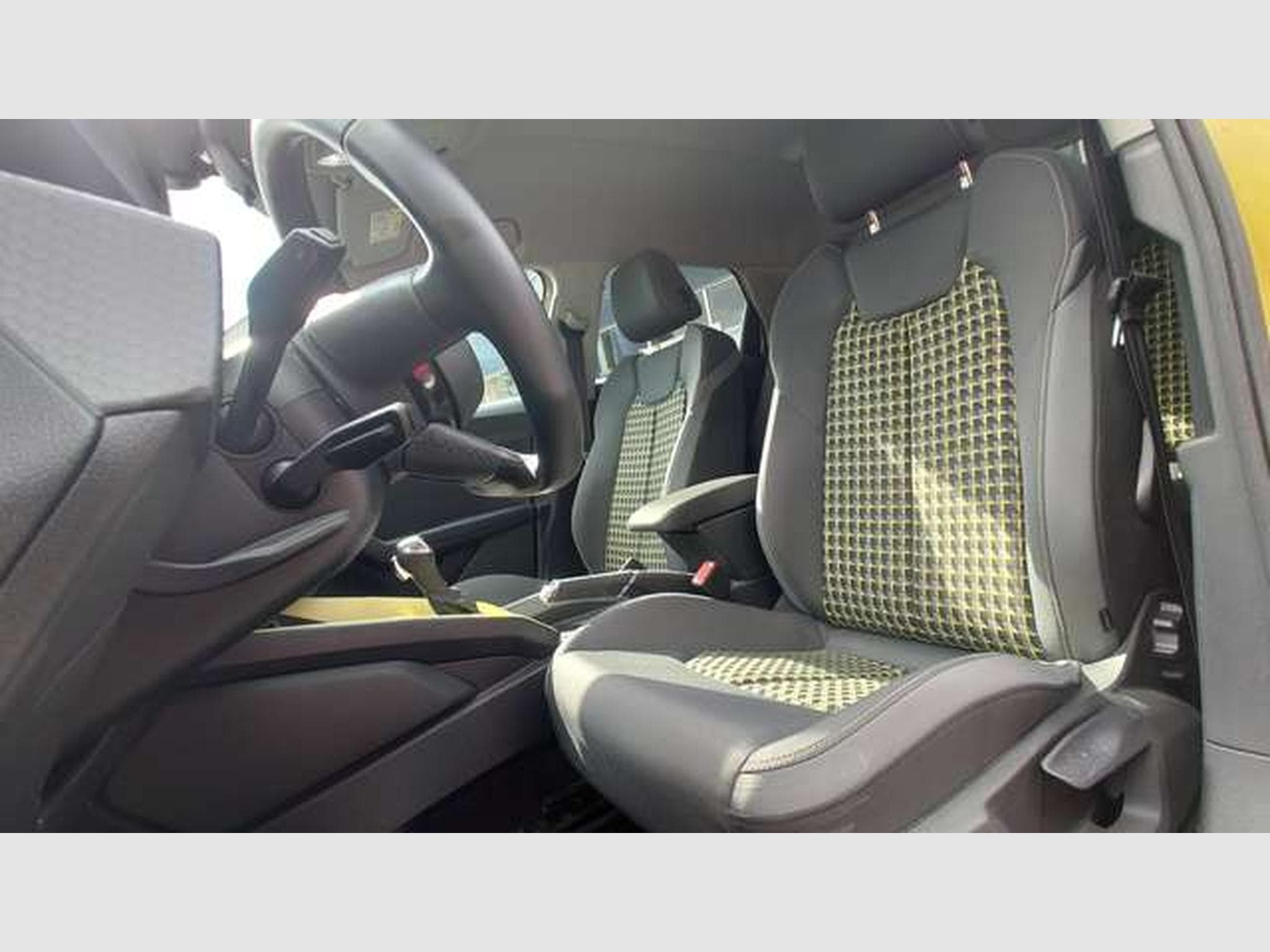 Audi A1 TFSI S line (2022) - Photo 6