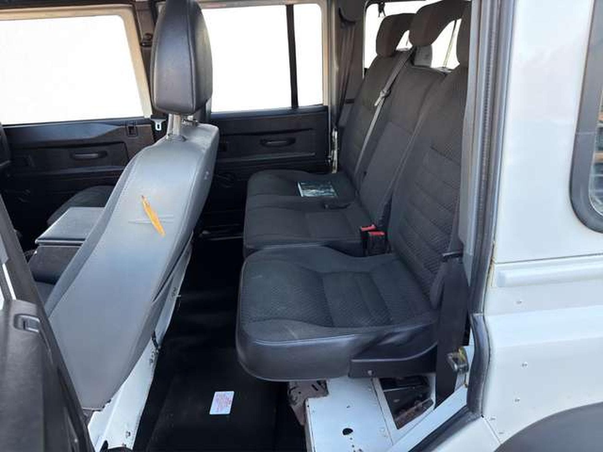 Land-Rover Defender 110 E Station Wagon/Hochdach/MwSt (2009) - Photo 12