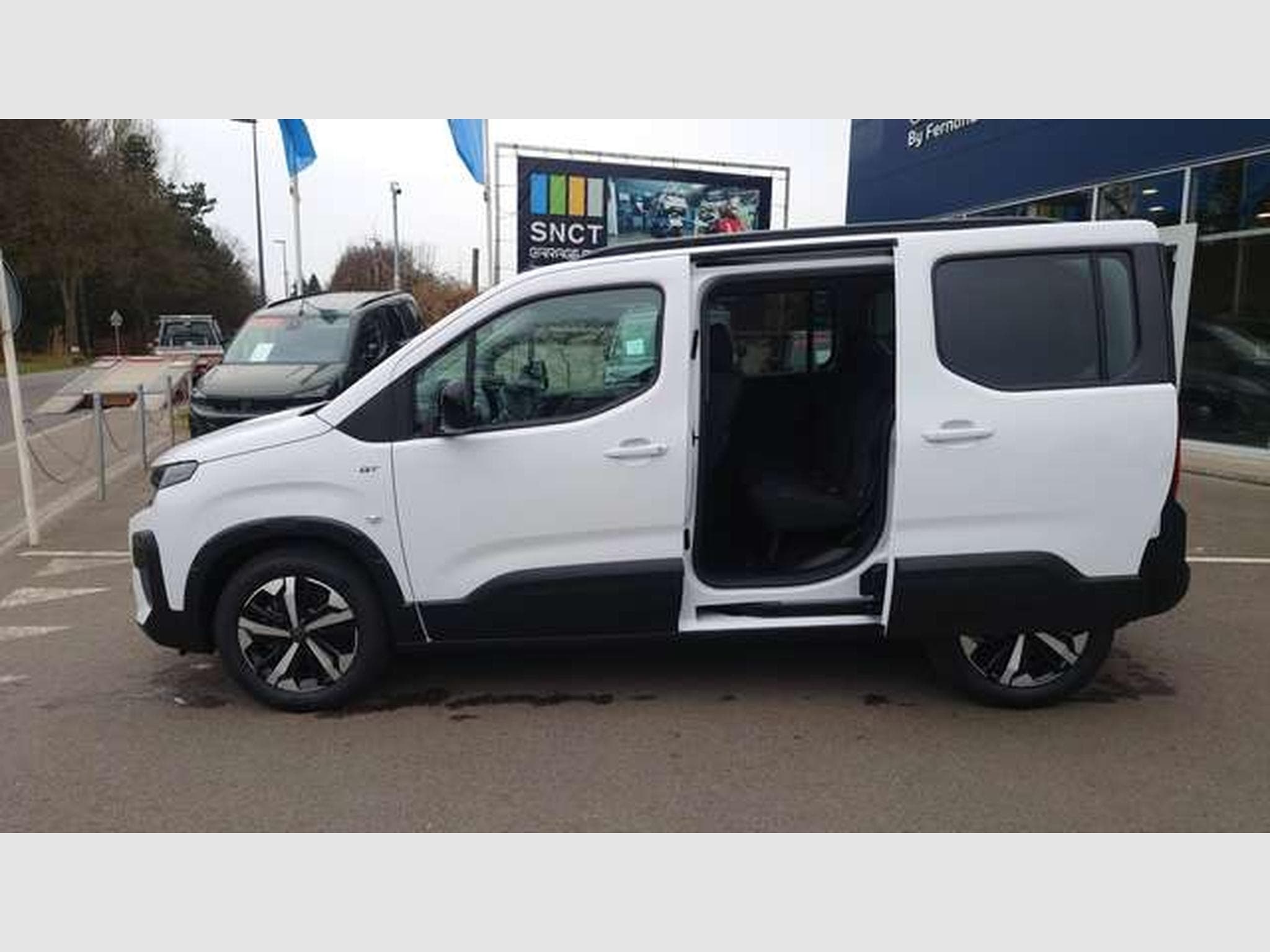 Peugeot Rifter GT L1 (2024) - Photo 13