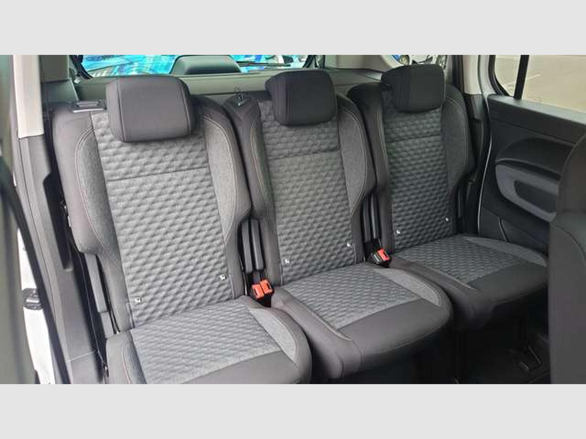 Peugeot Rifter GT L1 (2024) - Photo 9